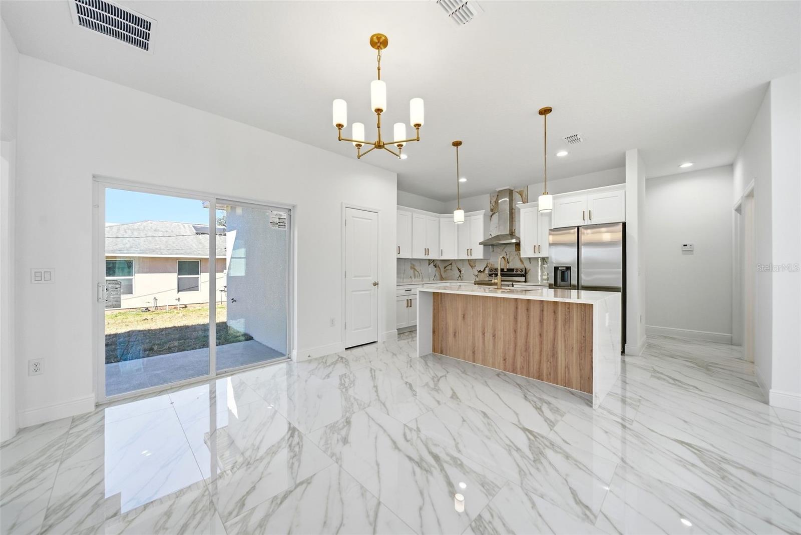 Image 14 of 45 For 1002 Williams Street