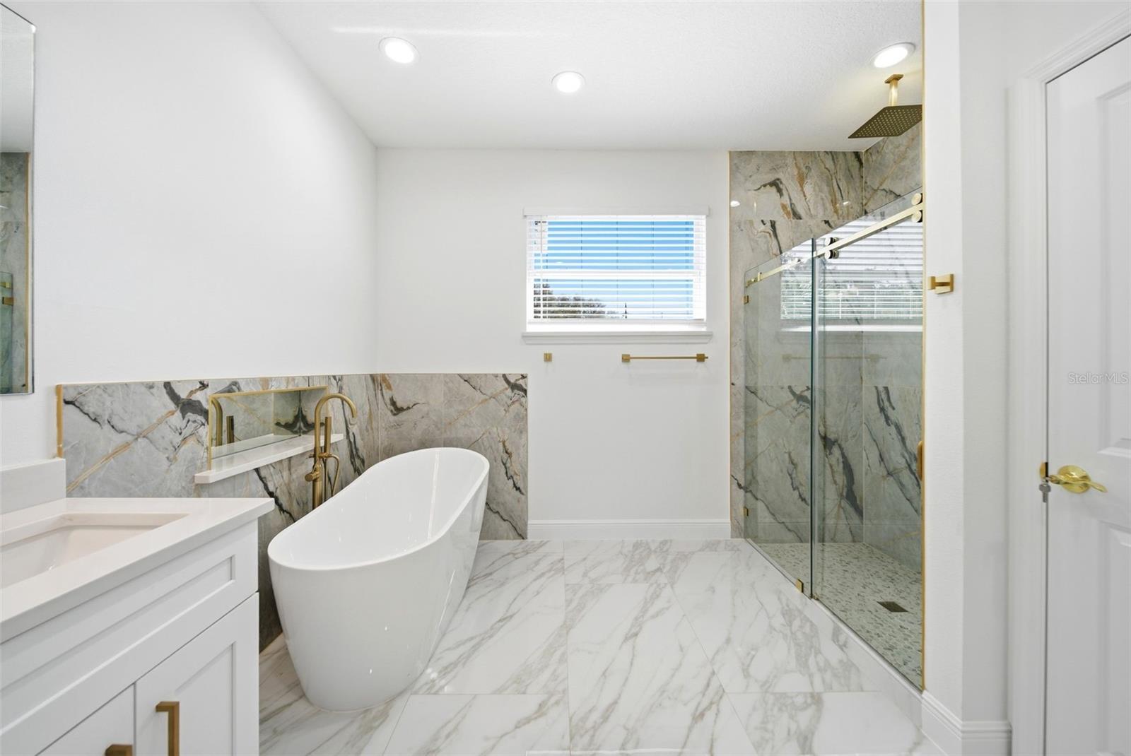 Image 25 of 45 For 1002 Williams Street