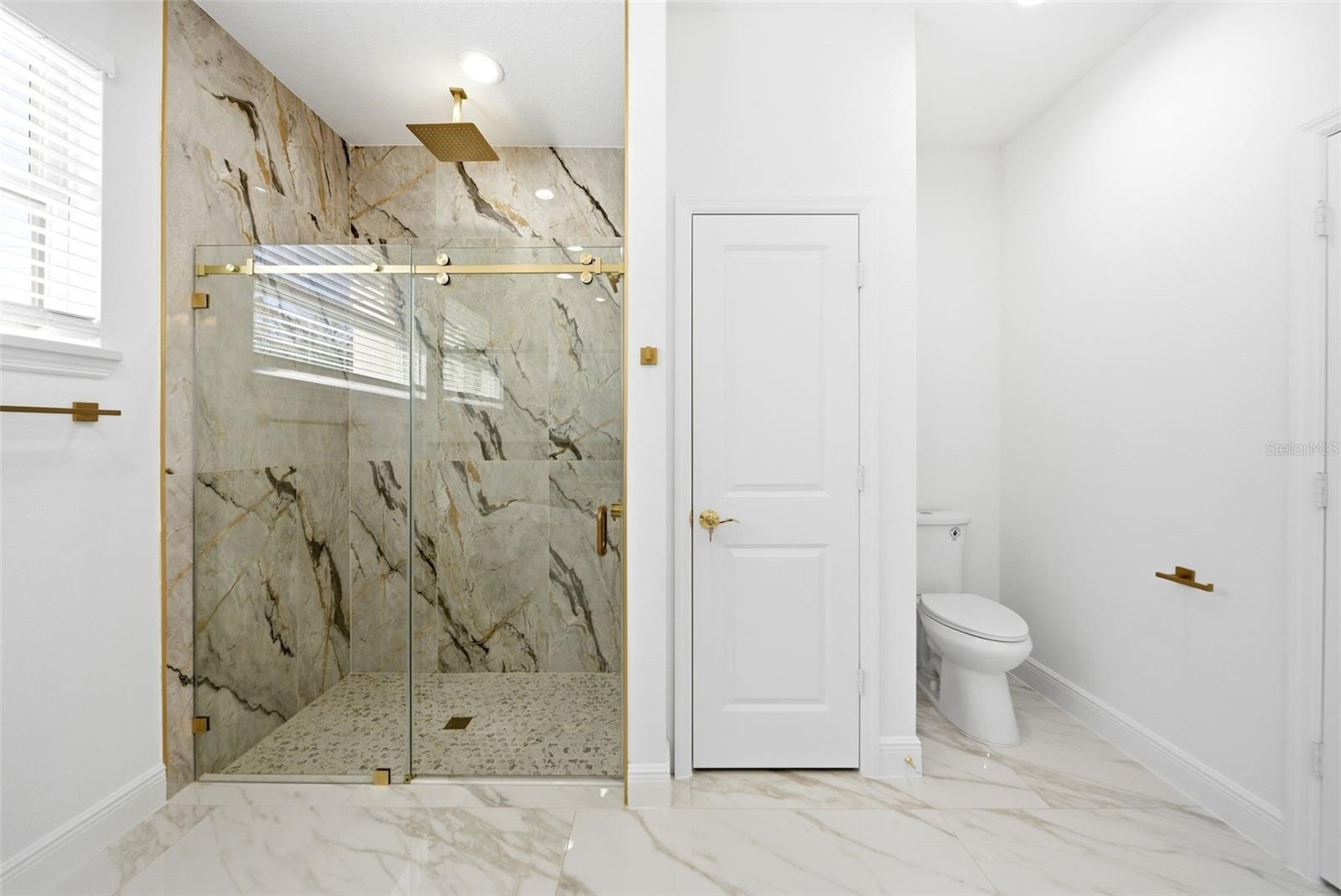 Image 26 of 45 For 1002 Williams Street