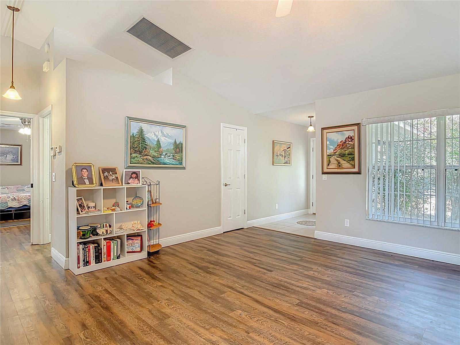 Image 12 of 80 For 15271 24th Street Road