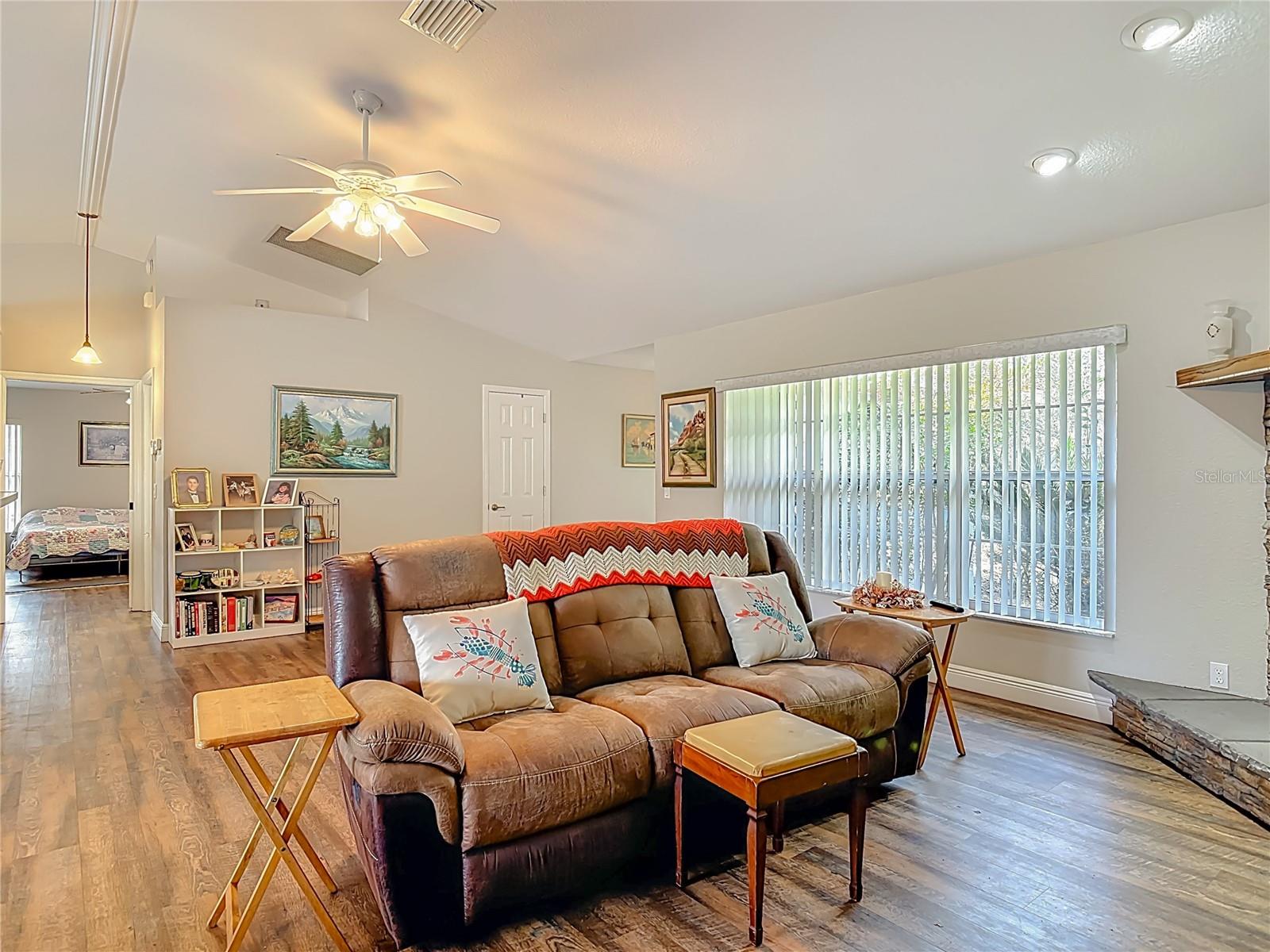 Image 13 of 80 For 15271 24th Street Road