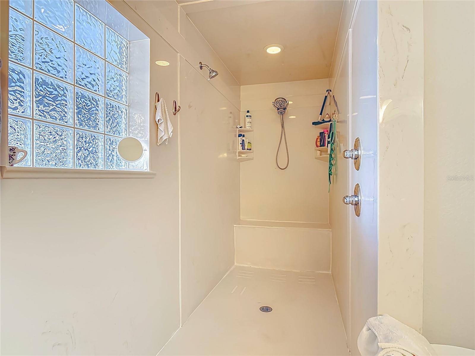 Image 42 of 80 For 15271 24th Street Road