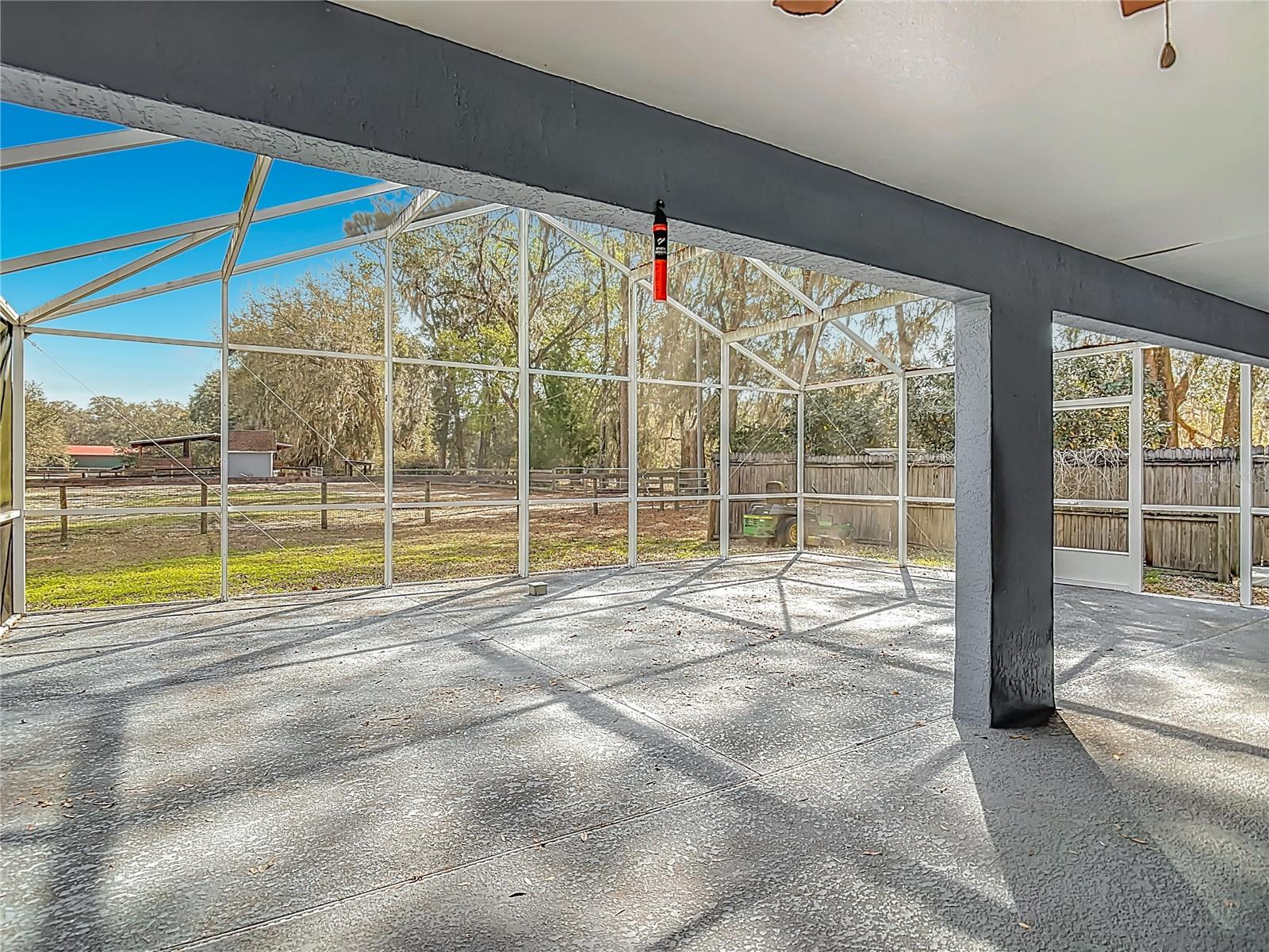 Image 44 of 80 For 15271 24th Street Road