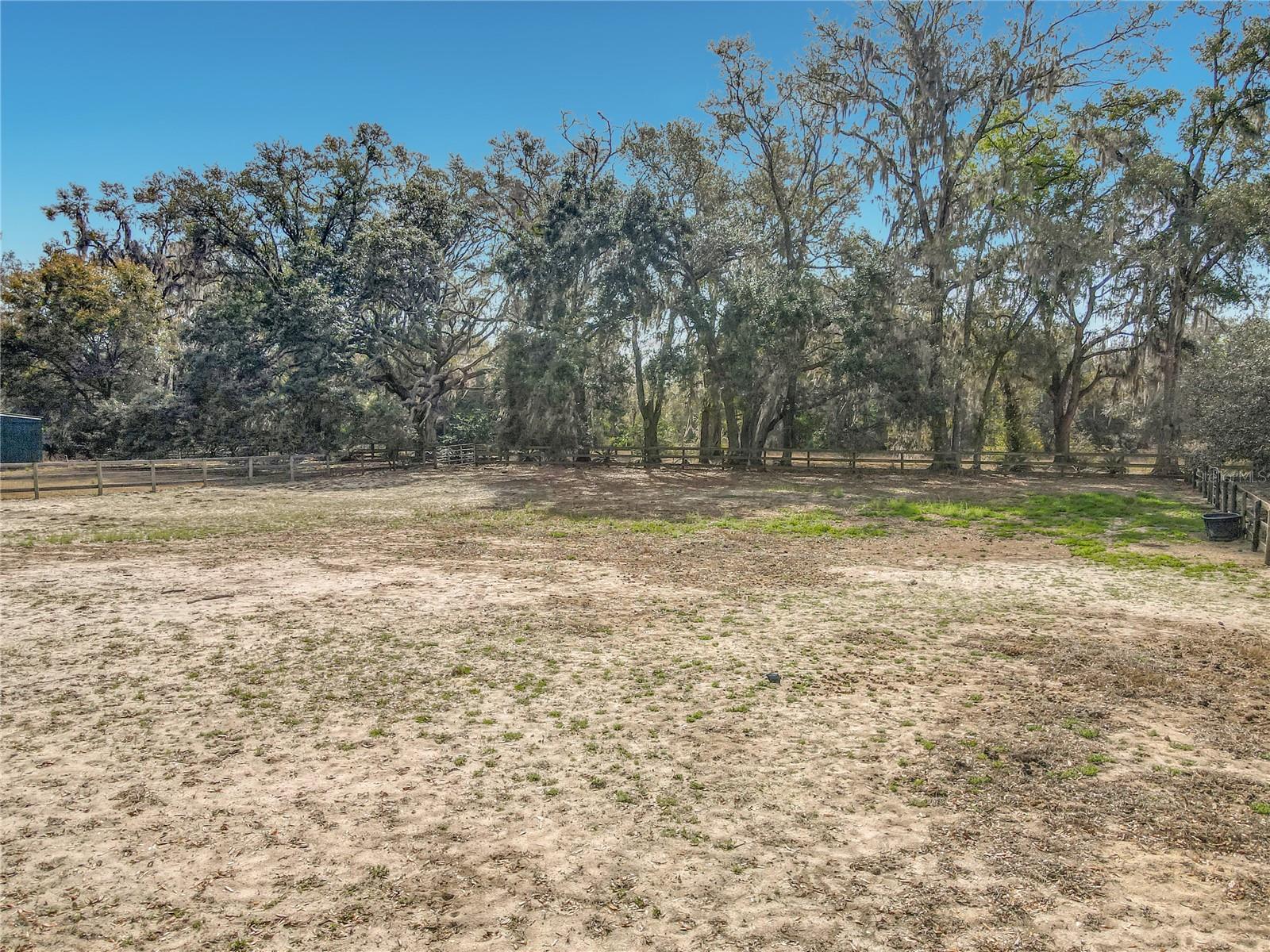 Image 62 of 80 For 15271 24th Street Road