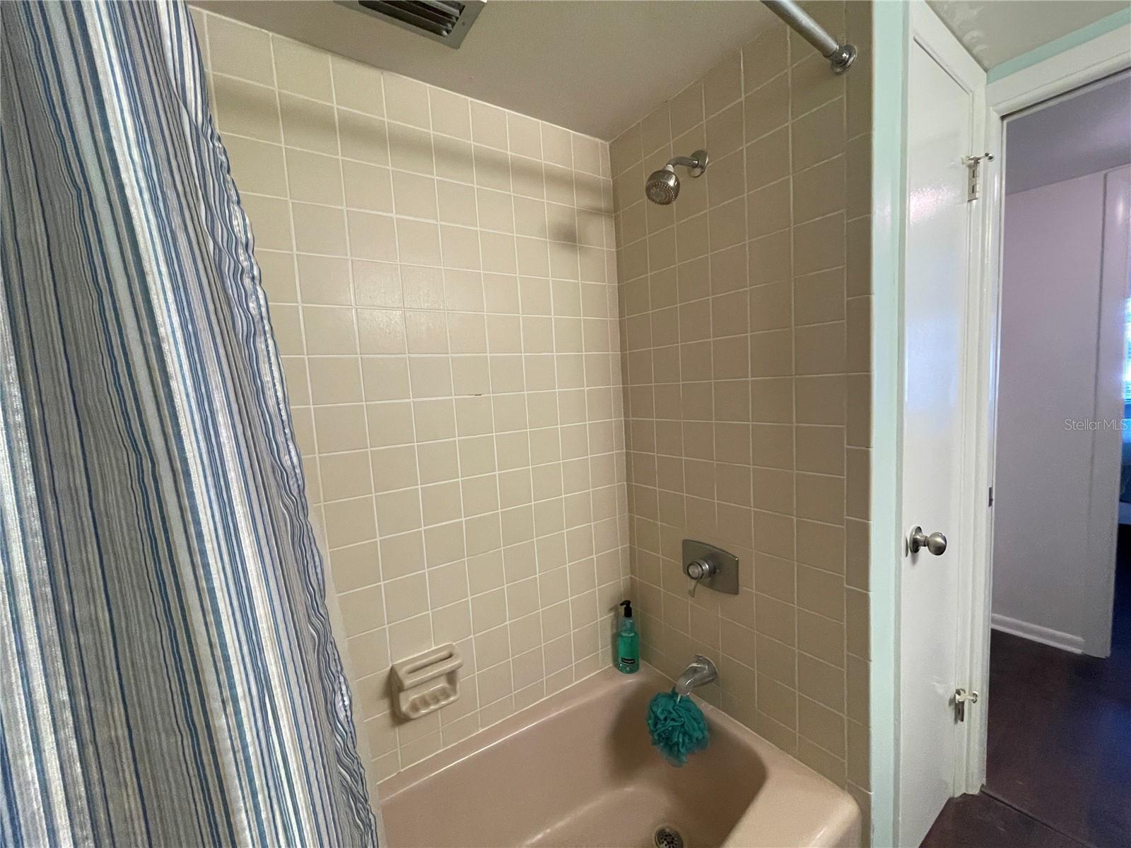 Image 12 of 47 For 615 Midway Drive B