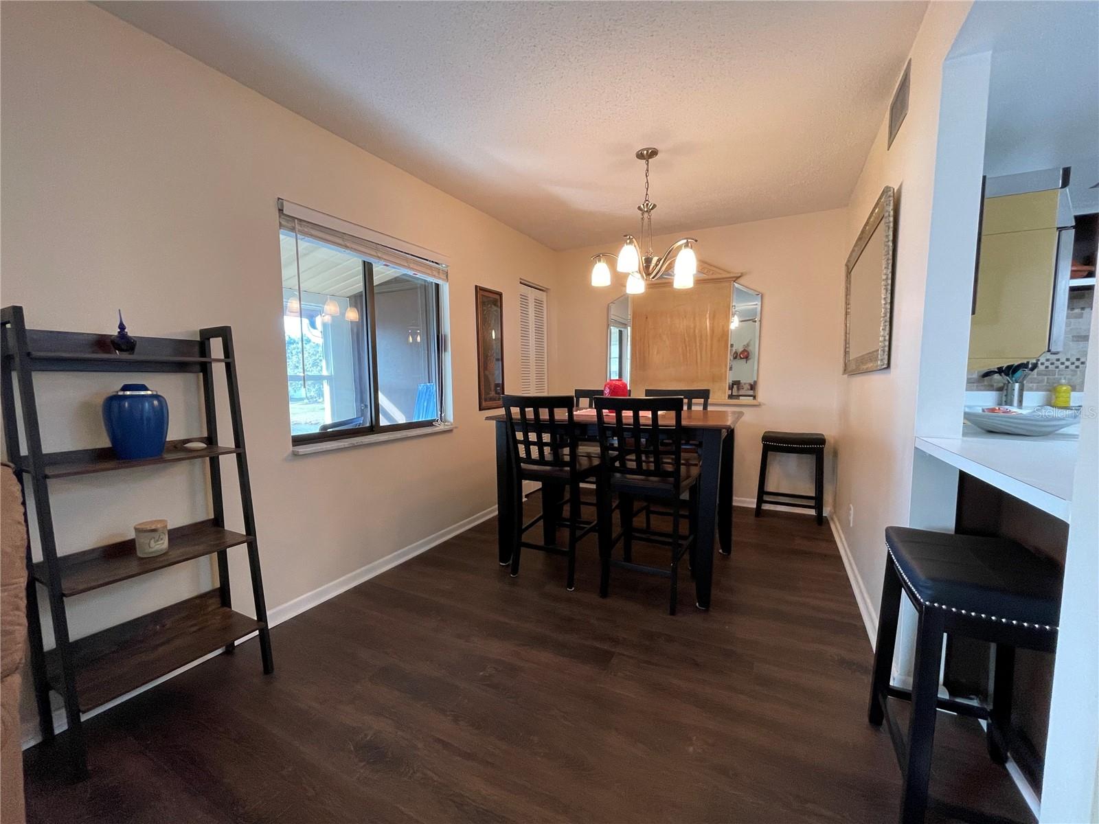 Image 19 of 47 For 615 Midway Drive B