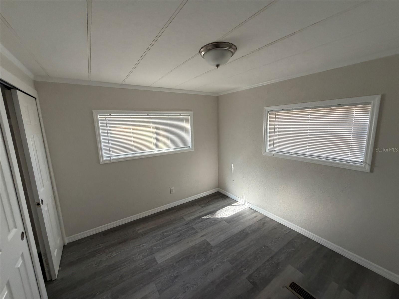 Image 10 of 17 For 14655 35th Avenue Road