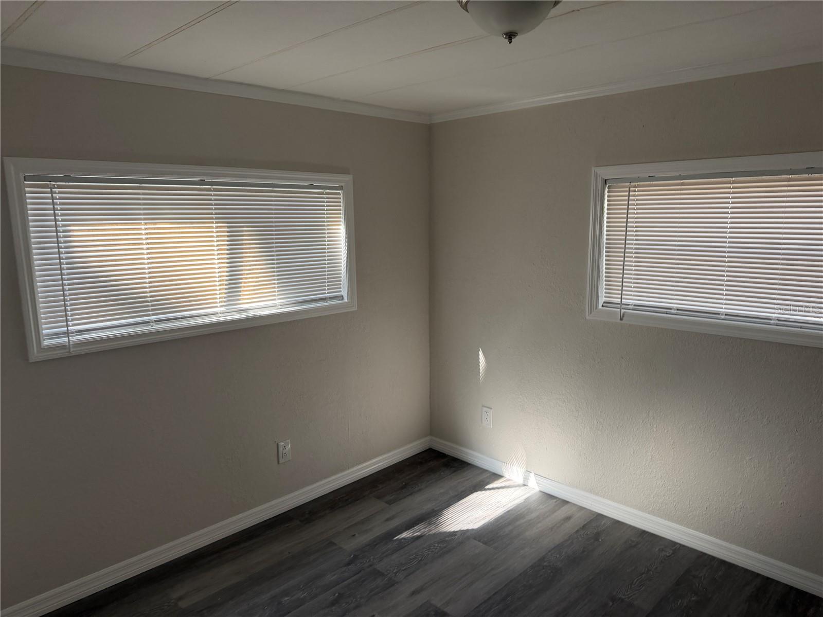 Image 9 of 17 For 14655 35th Avenue Road