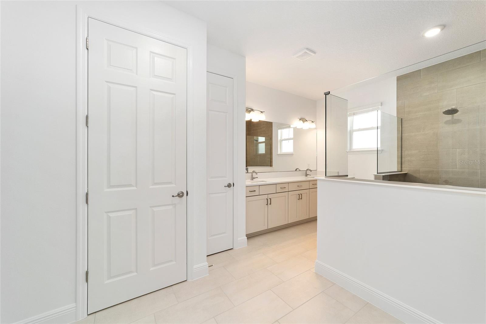 Image 25 of 42 For 10140 106th Circle