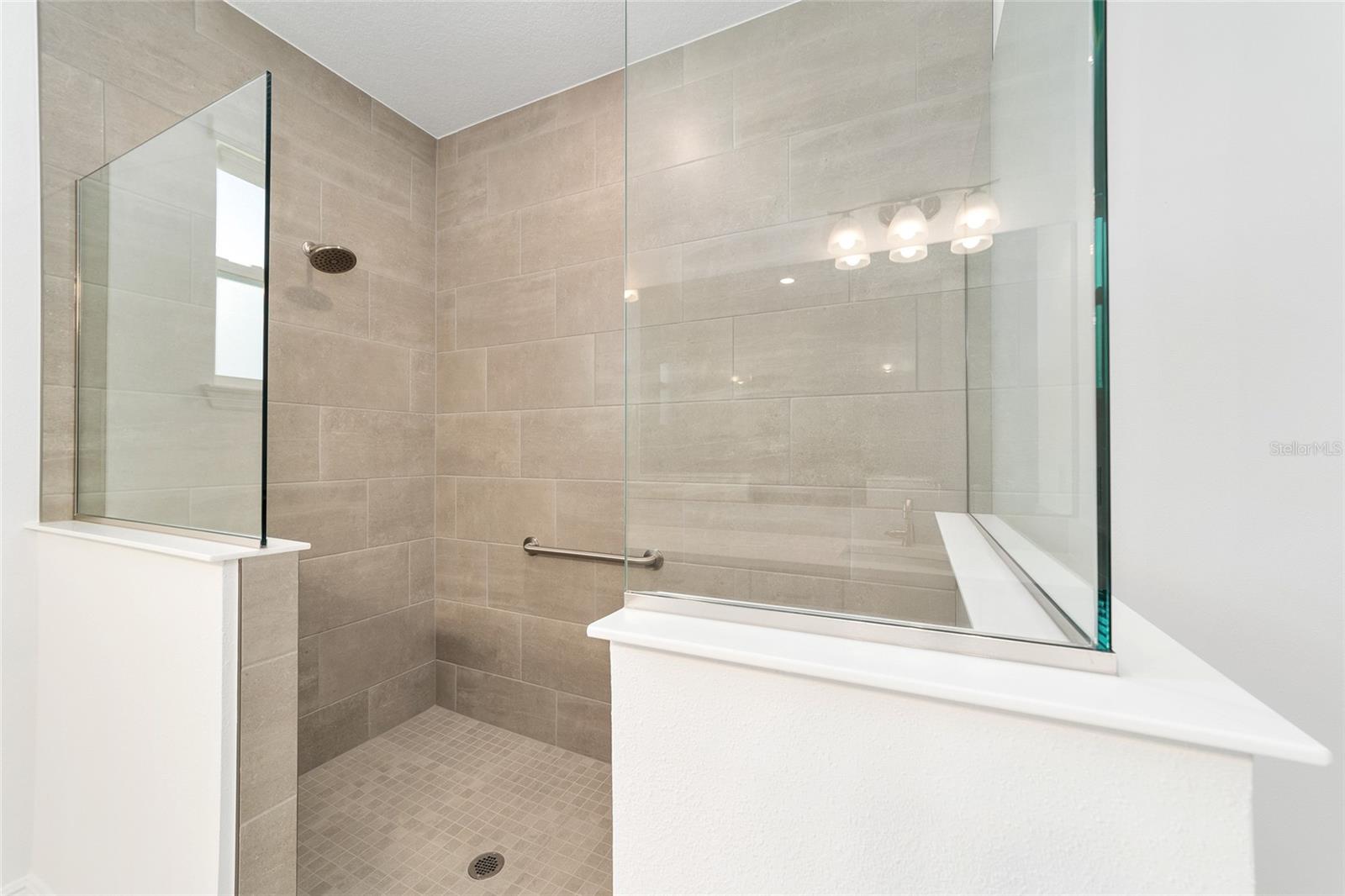 Image 27 of 42 For 10140 106th Circle