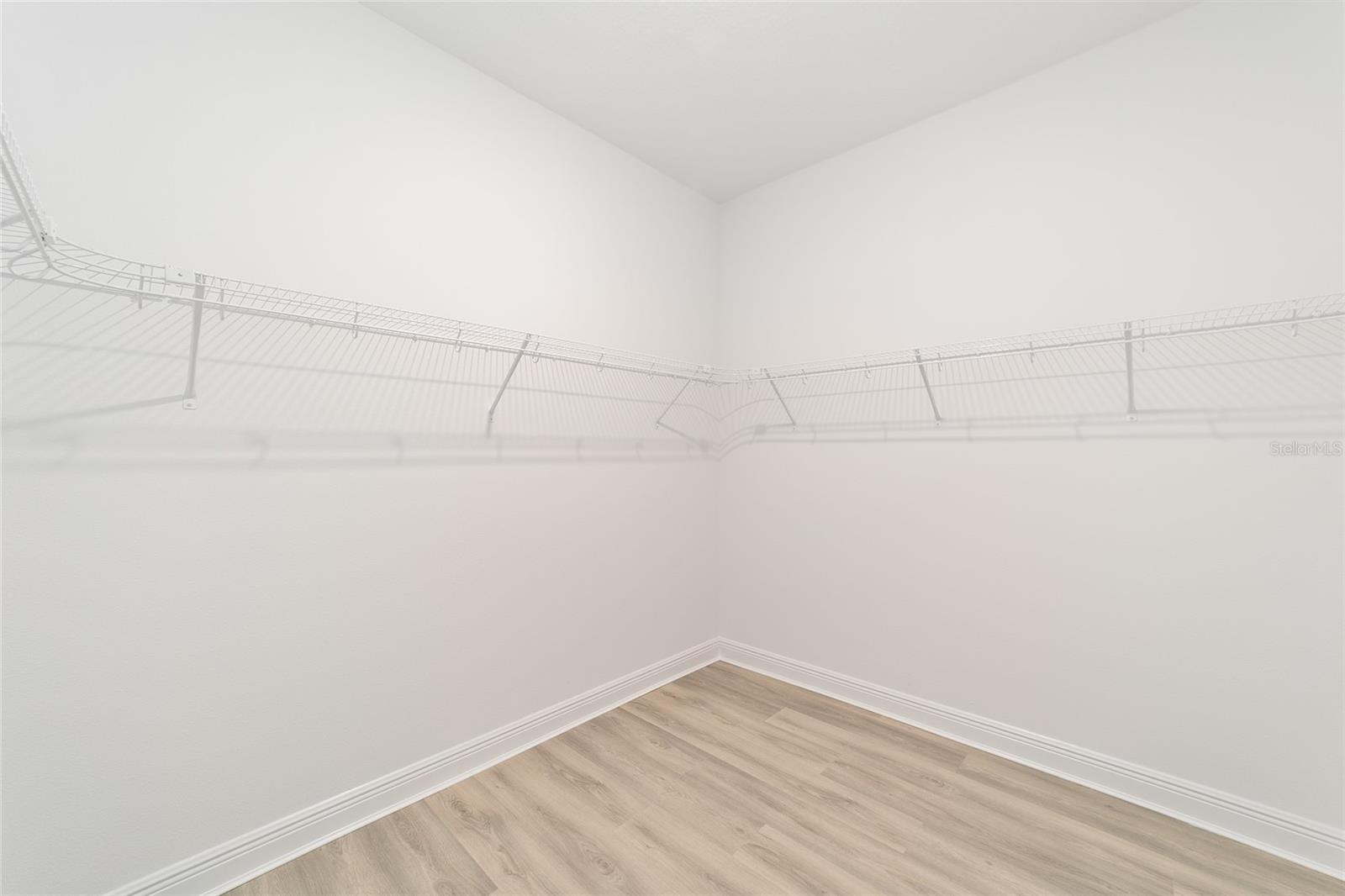 Image 28 of 42 For 10140 106th Circle