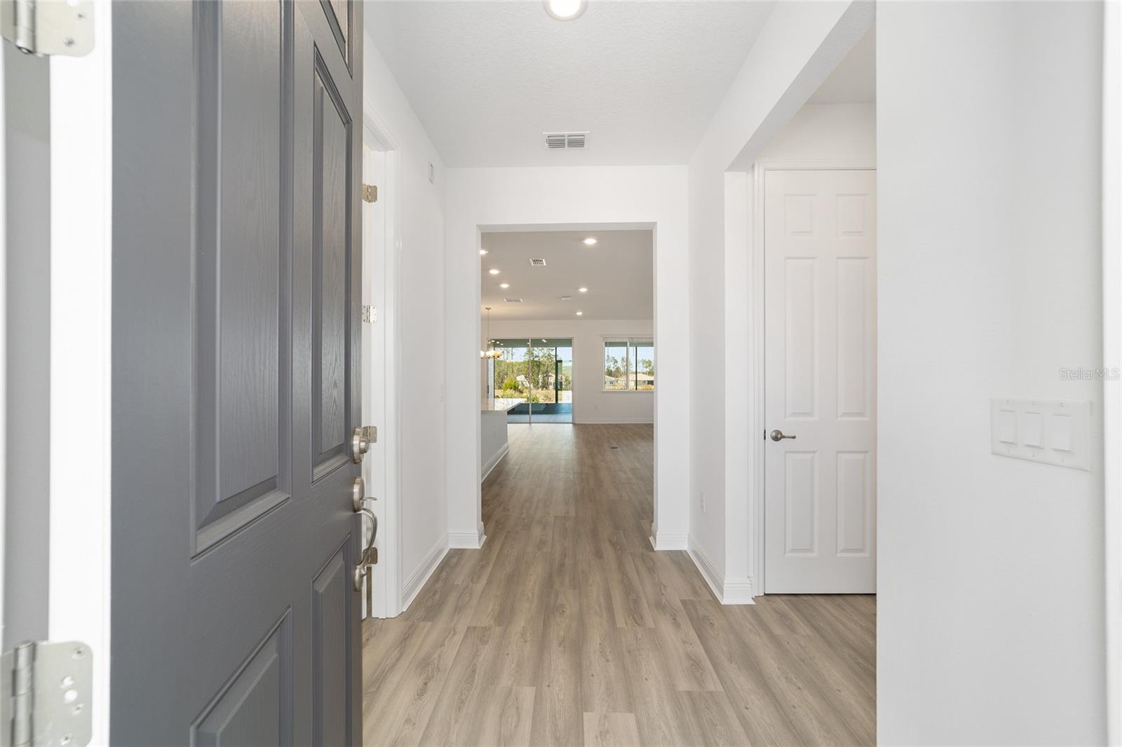 Image 9 of 42 For 10140 106th Circle