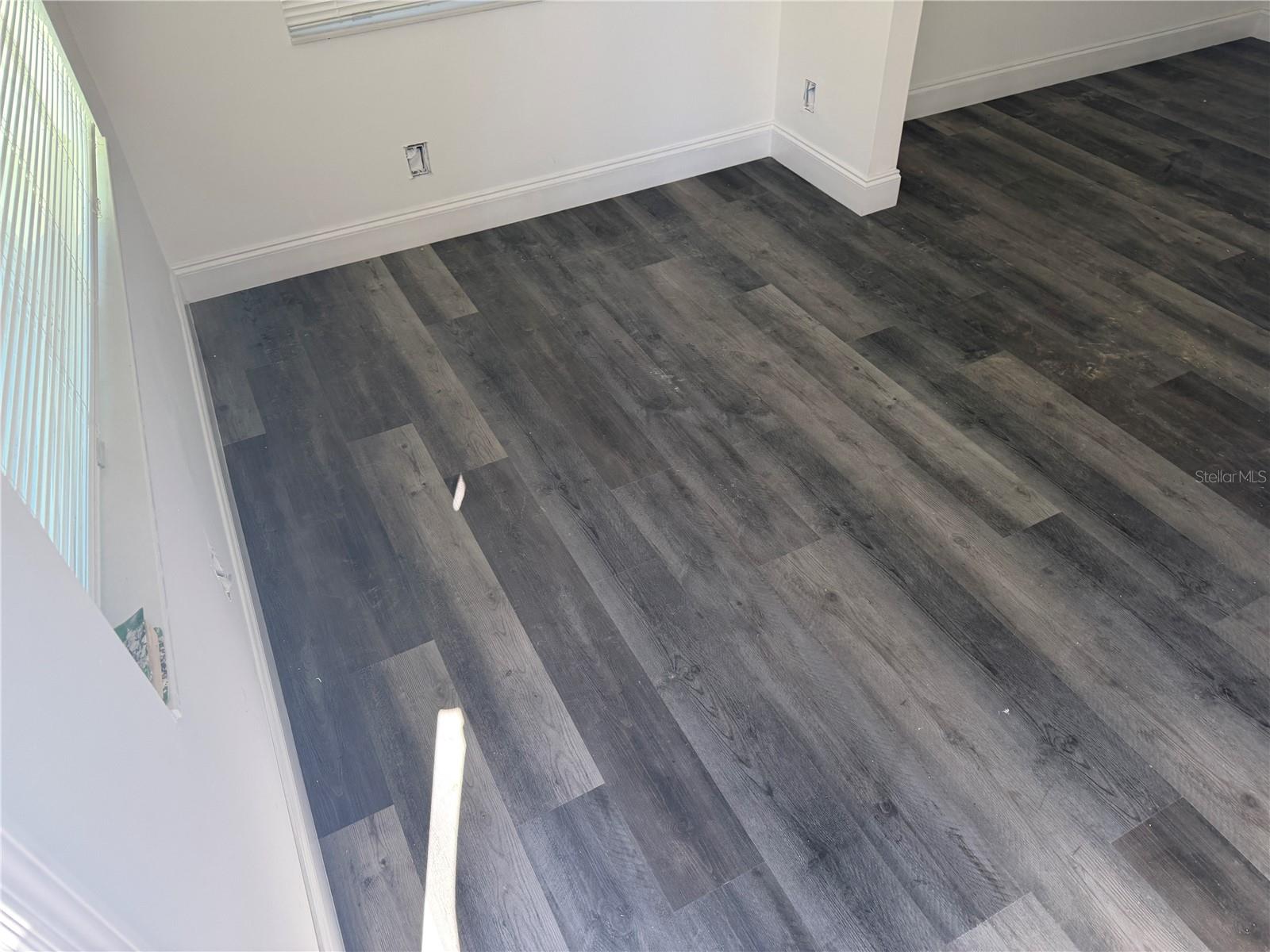 Image 7 of 21 For 12599 38th Avenue