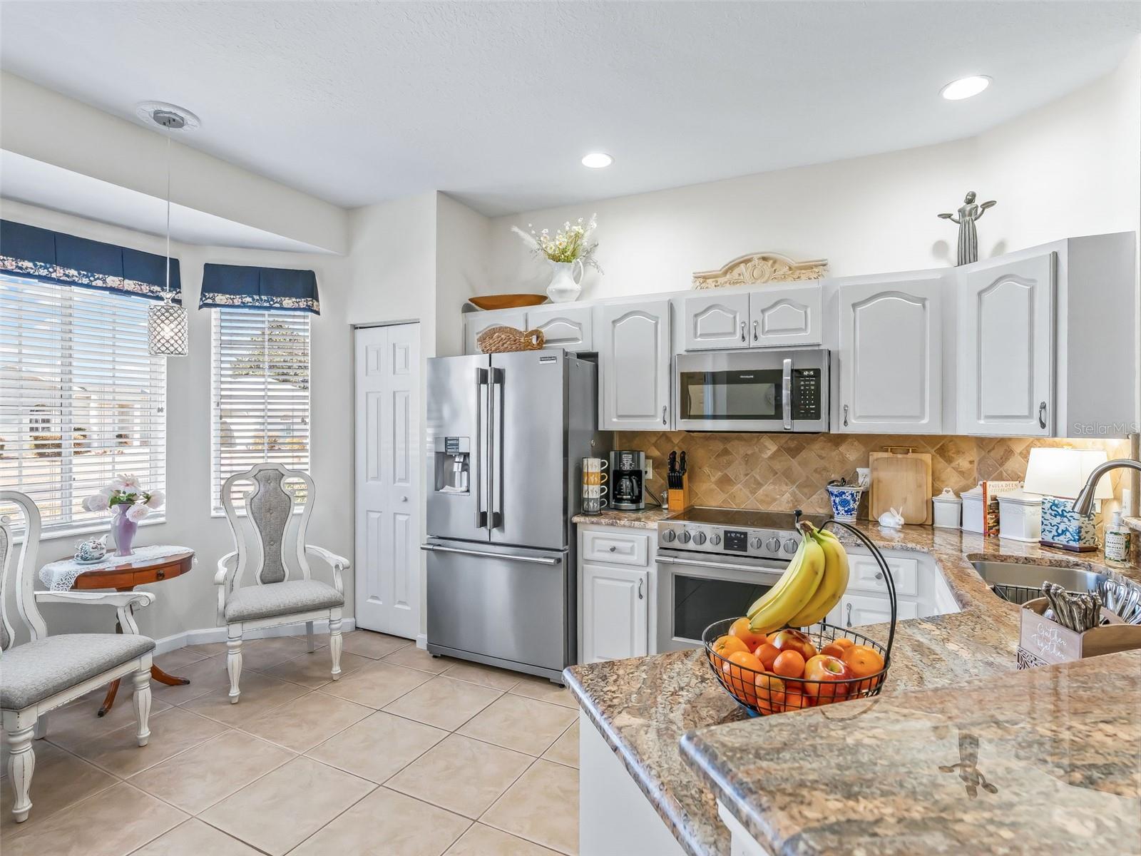 Image 18 of 44 For 2449 59th Terrace