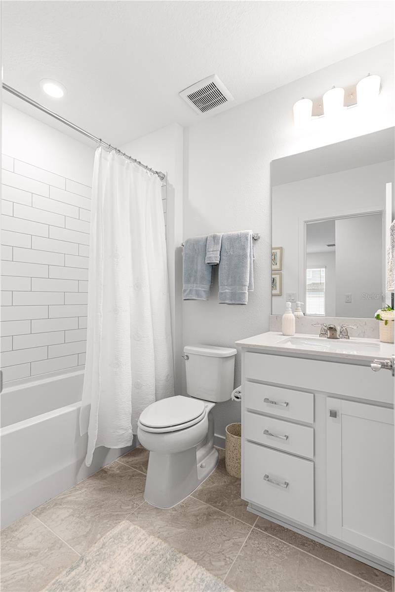 Image 19 of 46 For 6788 90th Loop