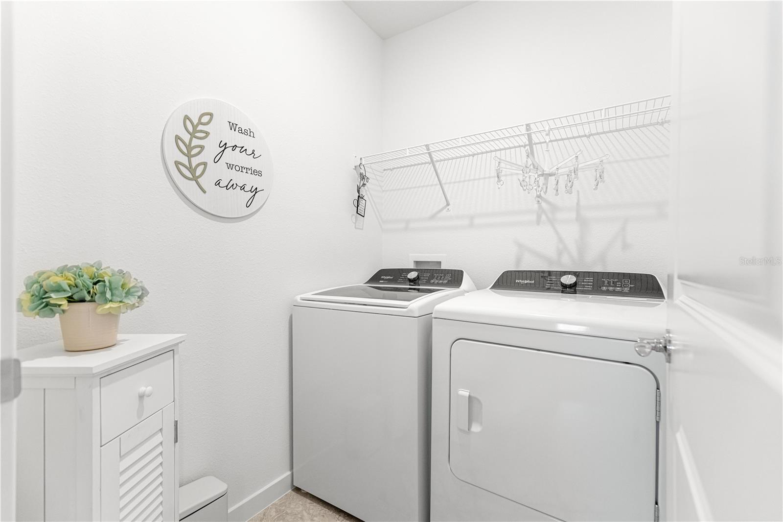 Image 22 of 46 For 6788 90th Loop