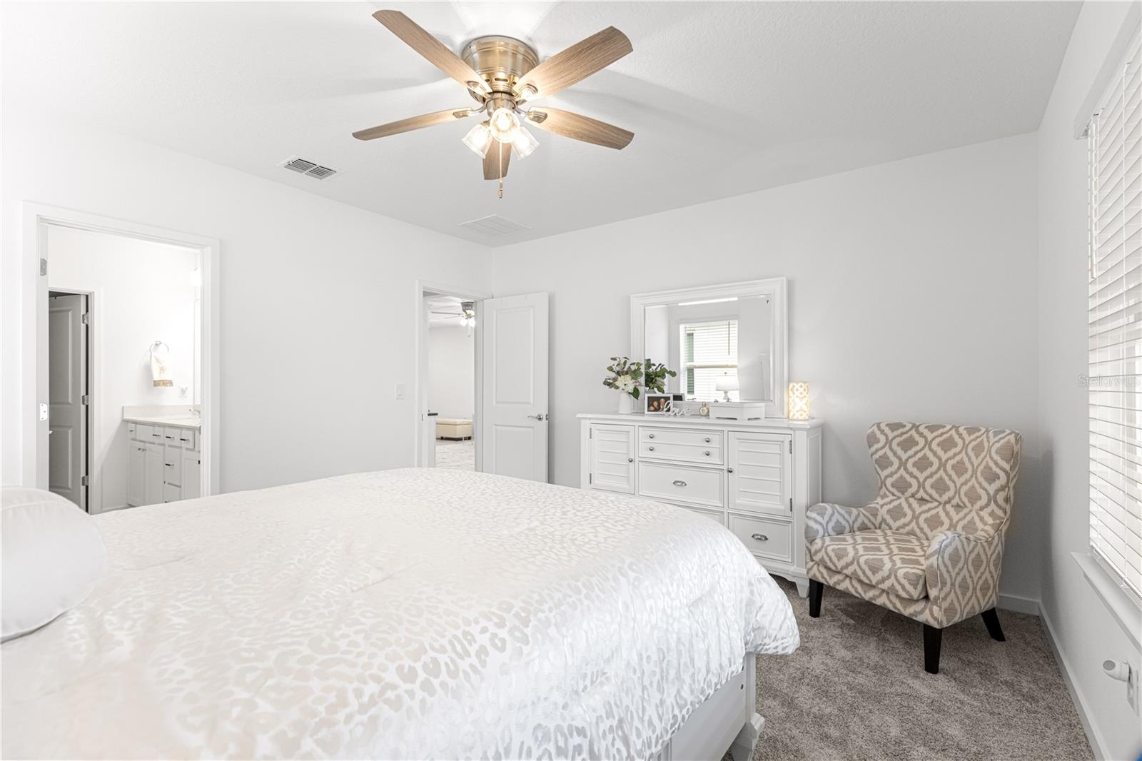 Image 24 of 46 For 6788 90th Loop