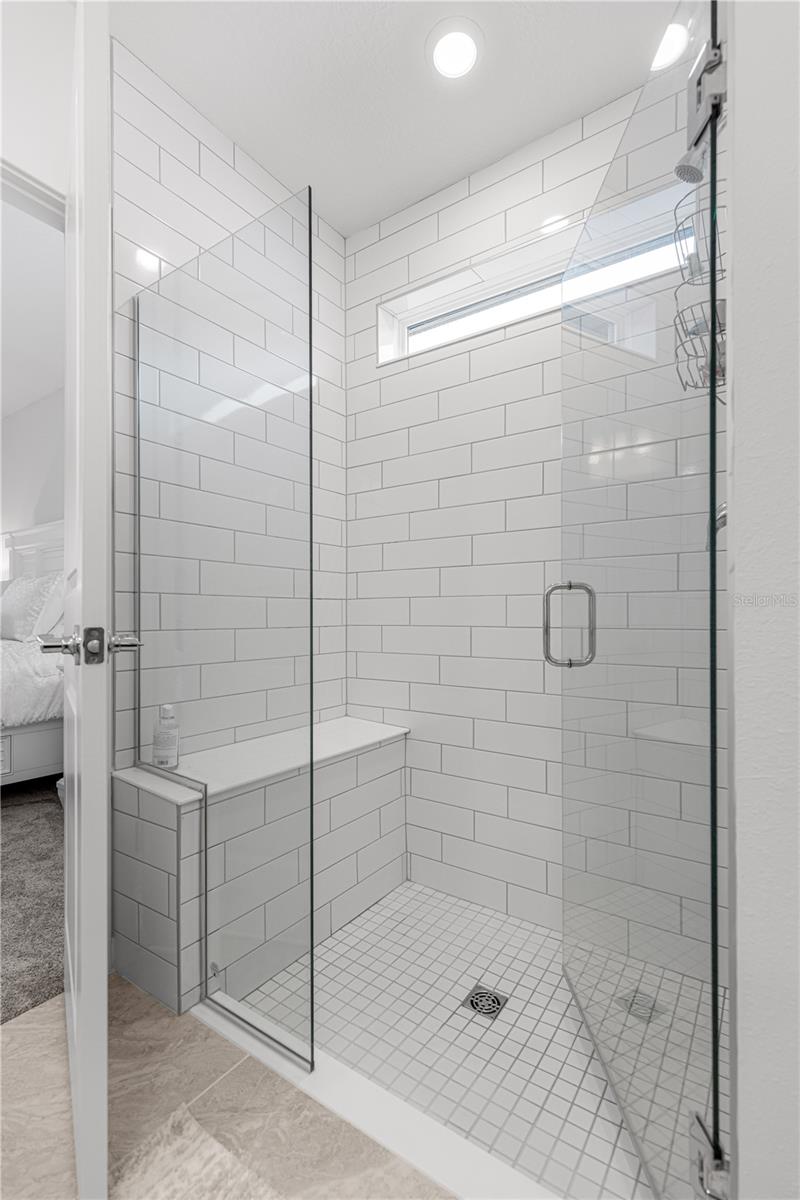 Image 34 of 46 For 6788 90th Loop