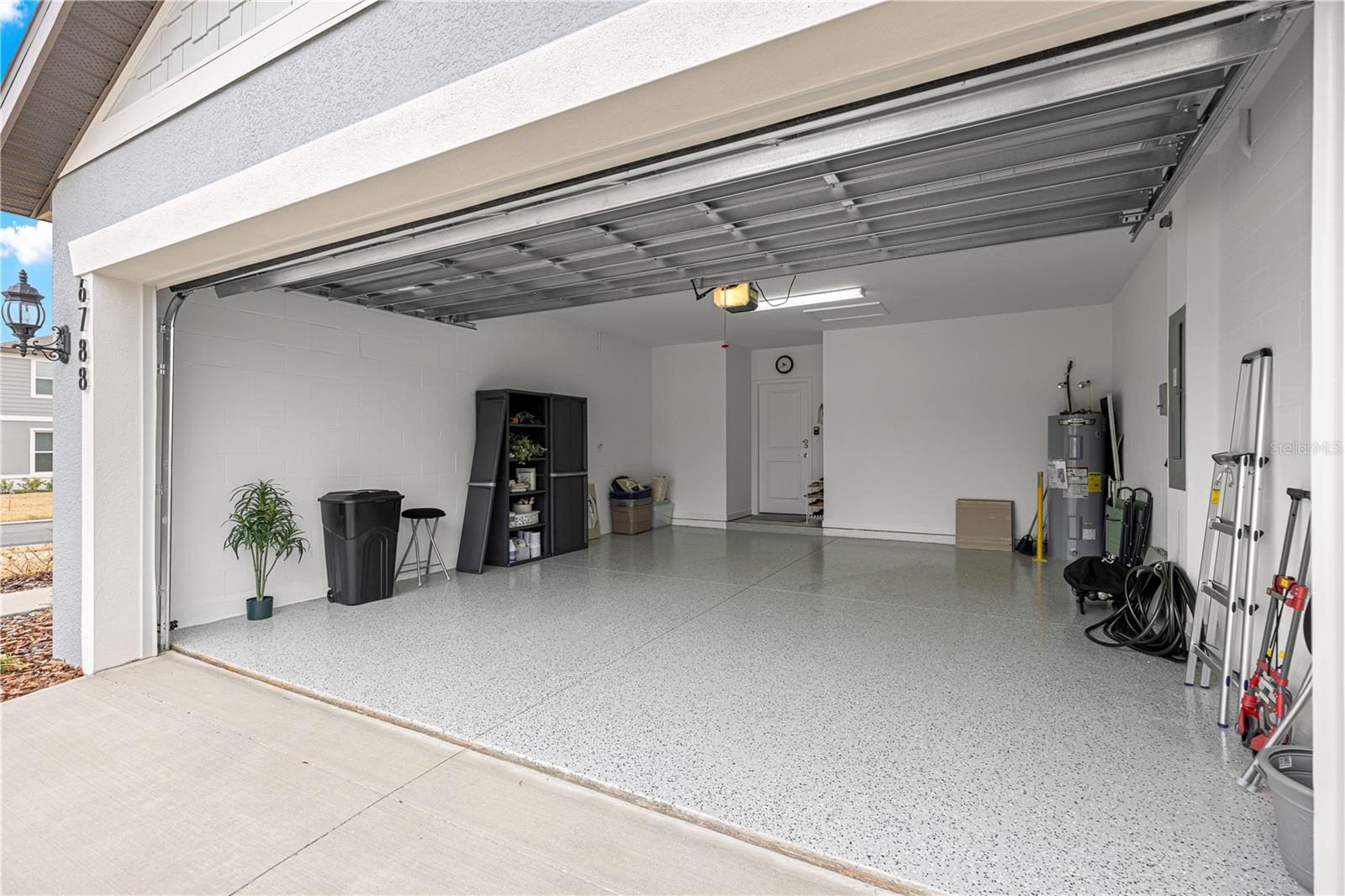 Image 36 of 46 For 6788 90th Loop