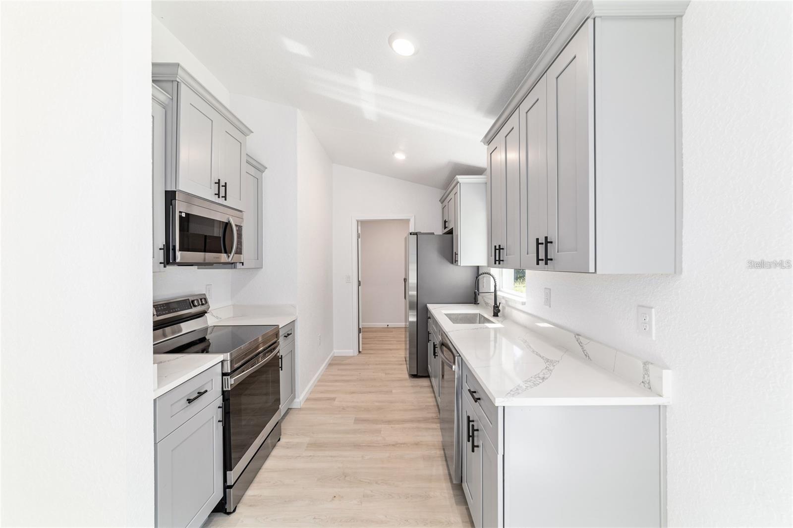 Image 16 of 33 For 15388 26th Place