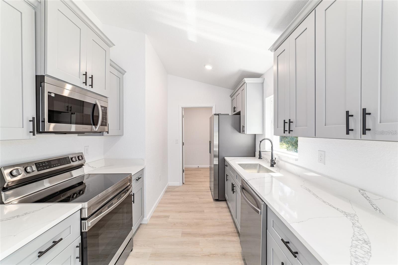 Image 18 of 33 For 15388 26th Place