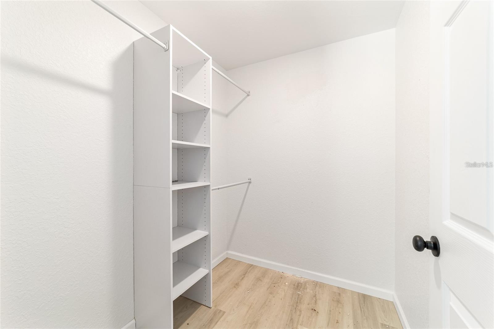 Image 23 of 33 For 15388 26th Place