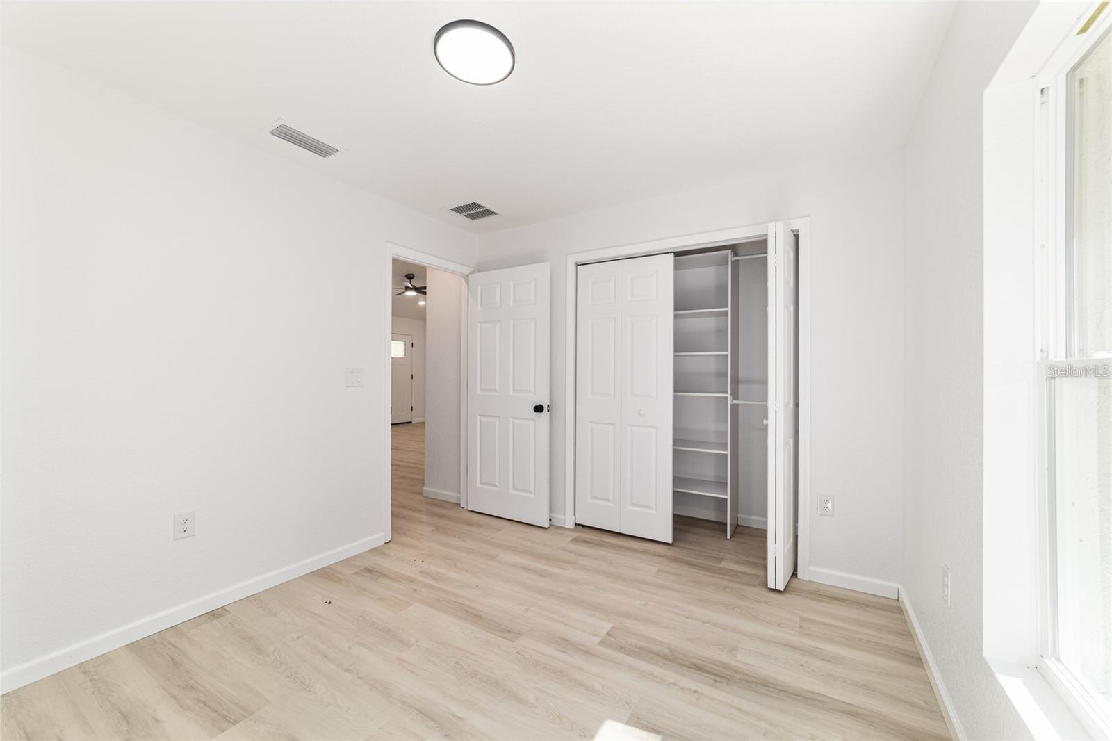 Image 29 of 33 For 15388 26th Place