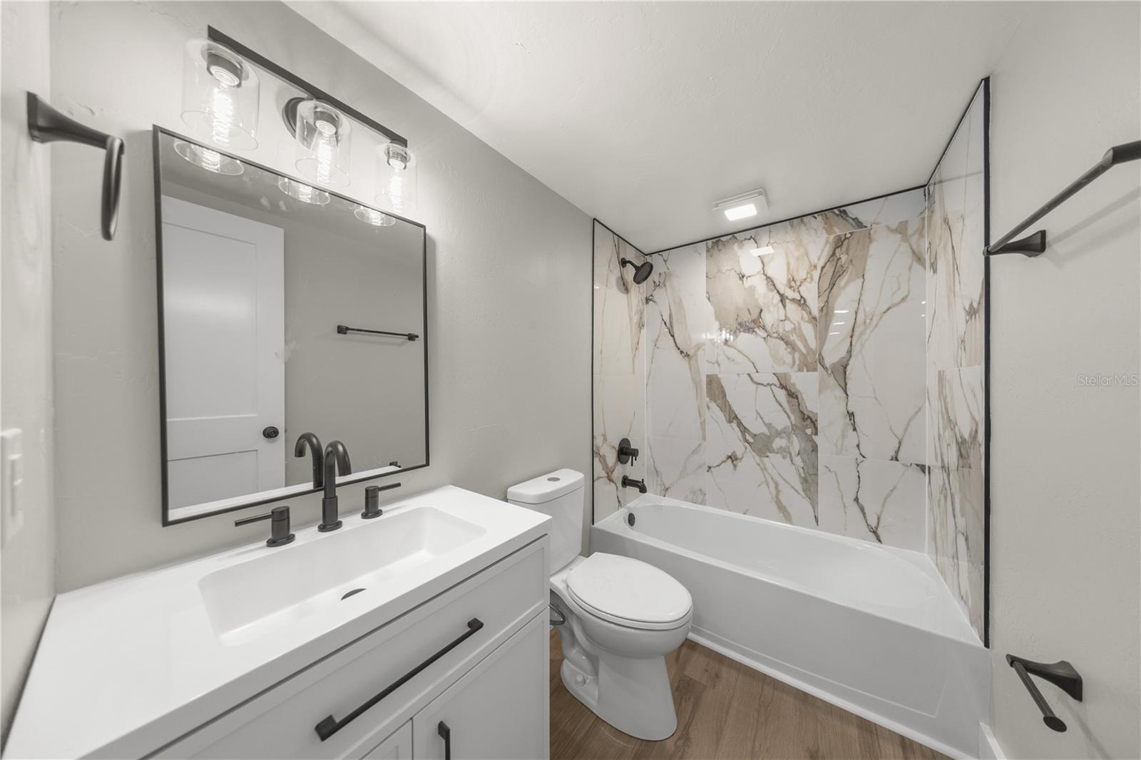 Image 18 of 31 For 16545 17th Place