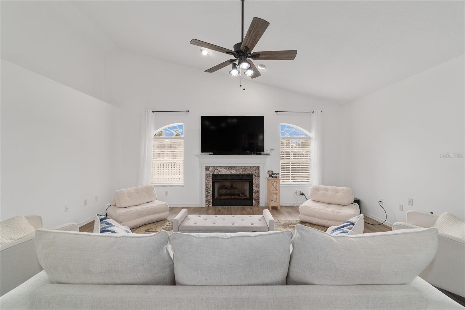 Image 17 of 94 For 5970 57th Loop