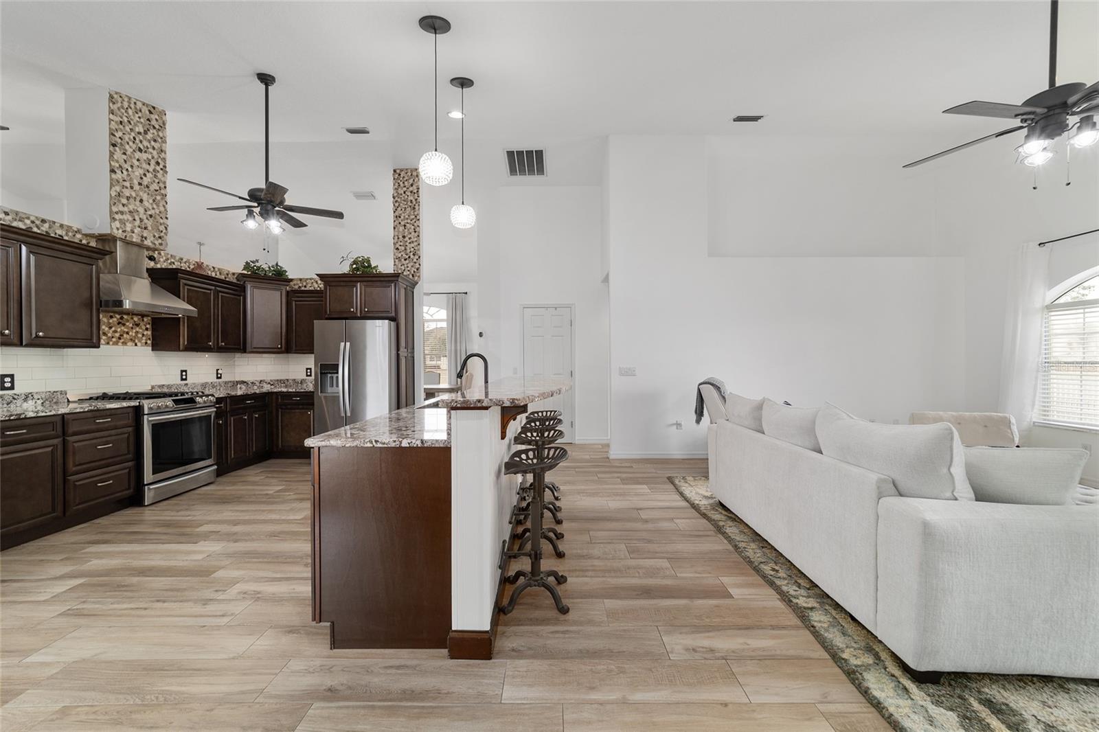 Image 19 of 94 For 5970 57th Loop