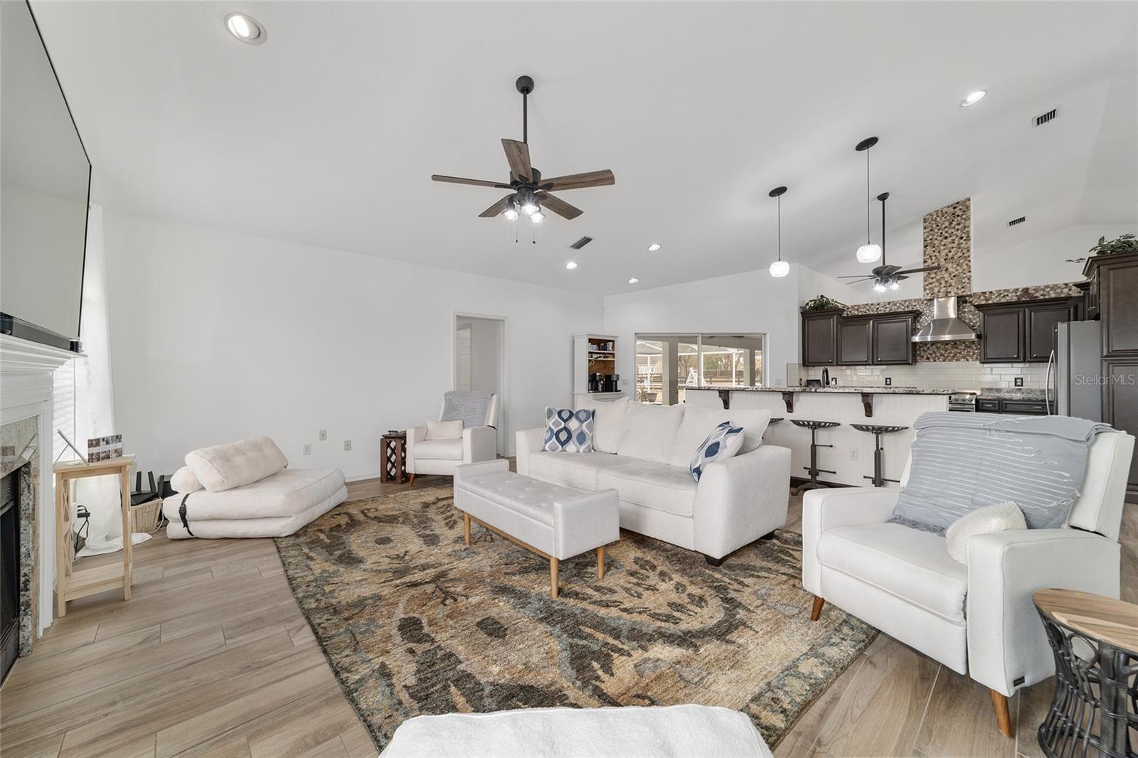 Image 23 of 94 For 5970 57th Loop