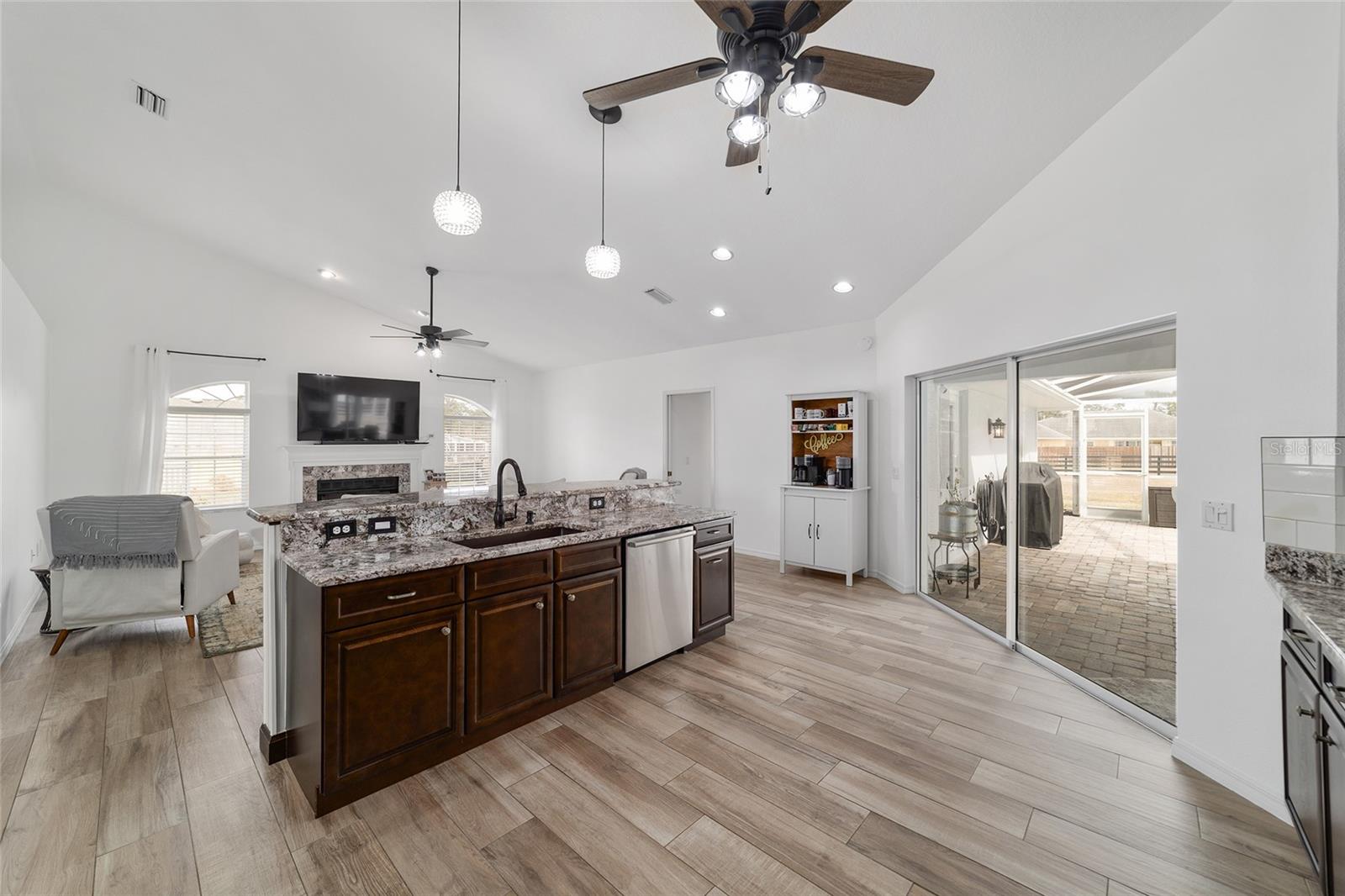 Image 30 of 94 For 5970 57th Loop