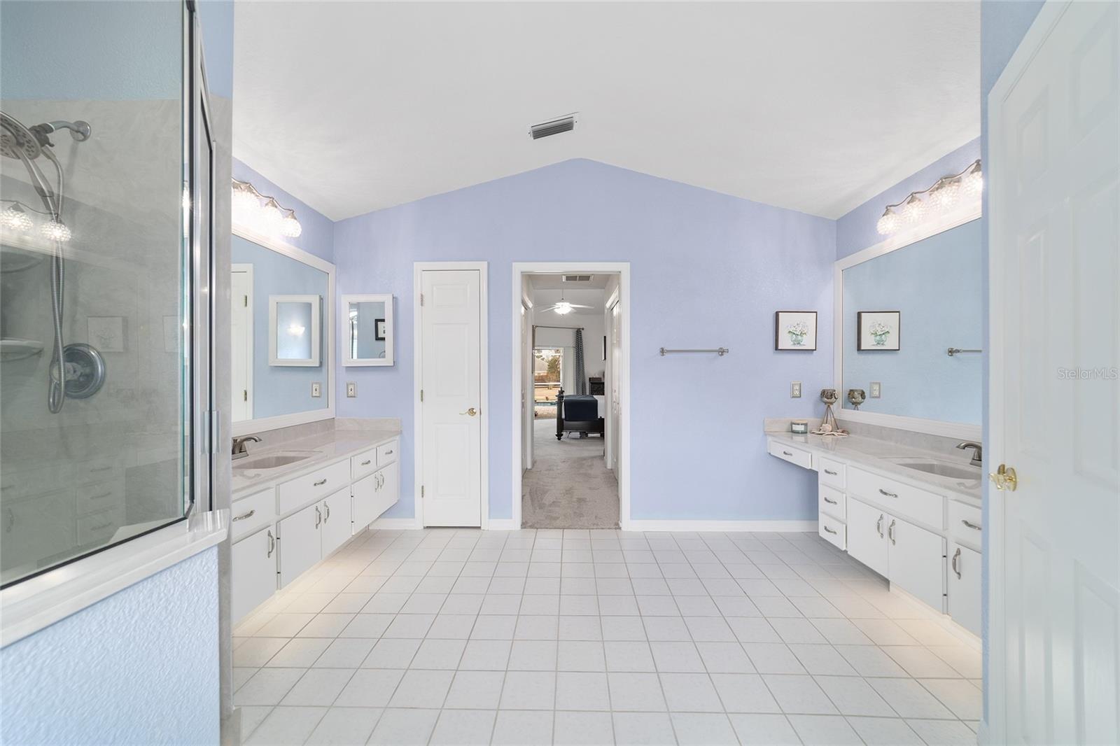 Image 40 of 94 For 5970 57th Loop