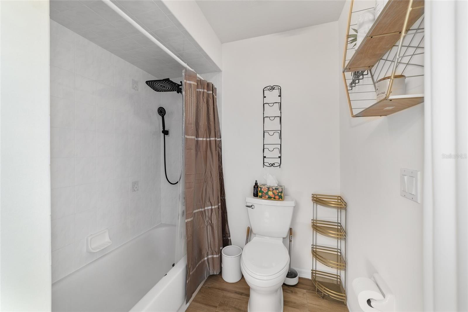 Image 50 of 94 For 5970 57th Loop