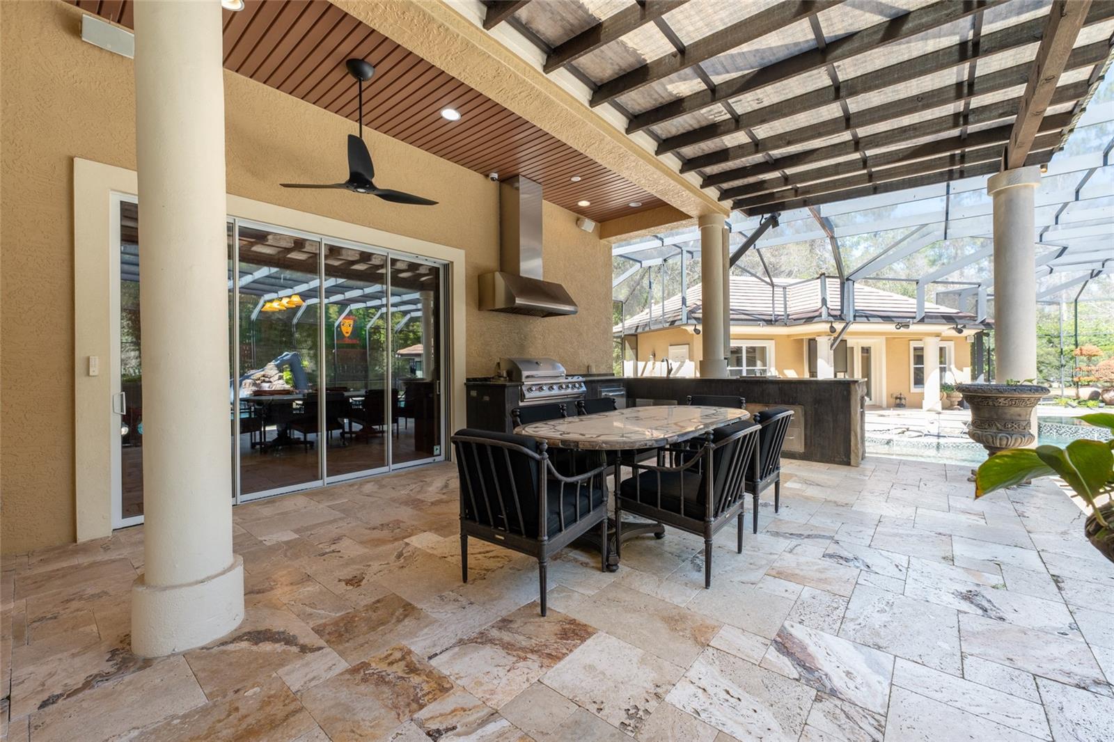 Image 44 of 82 For 695 47th Loop