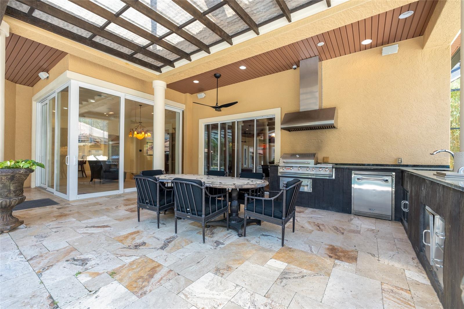 Image 45 of 82 For 695 47th Loop