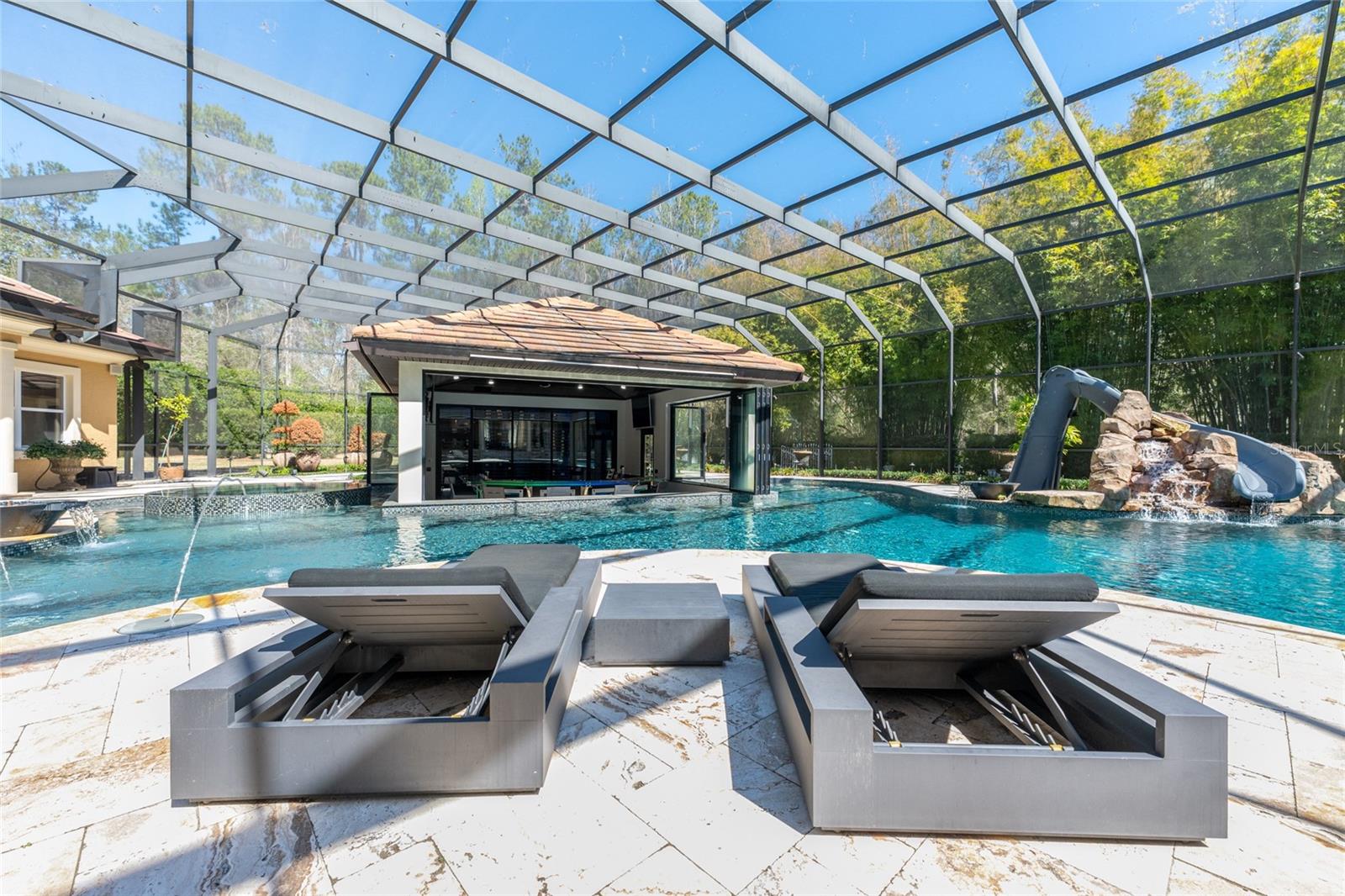 Image 49 of 82 For 695 47th Loop