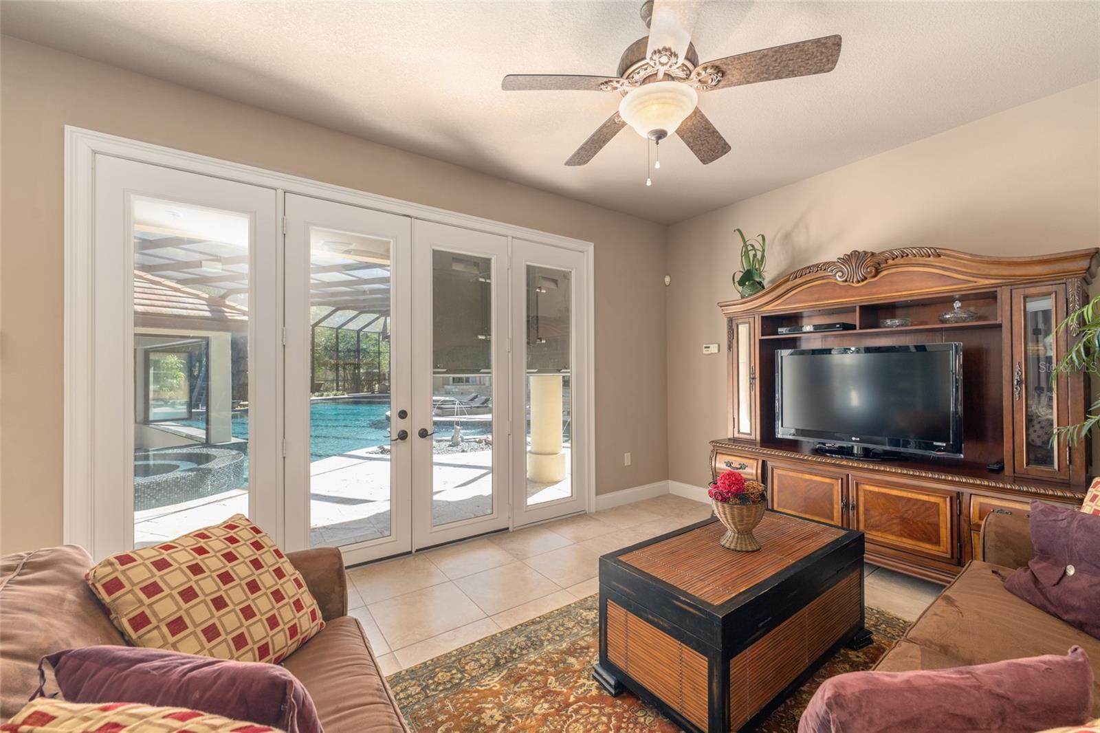 Image 62 of 82 For 695 47th Loop