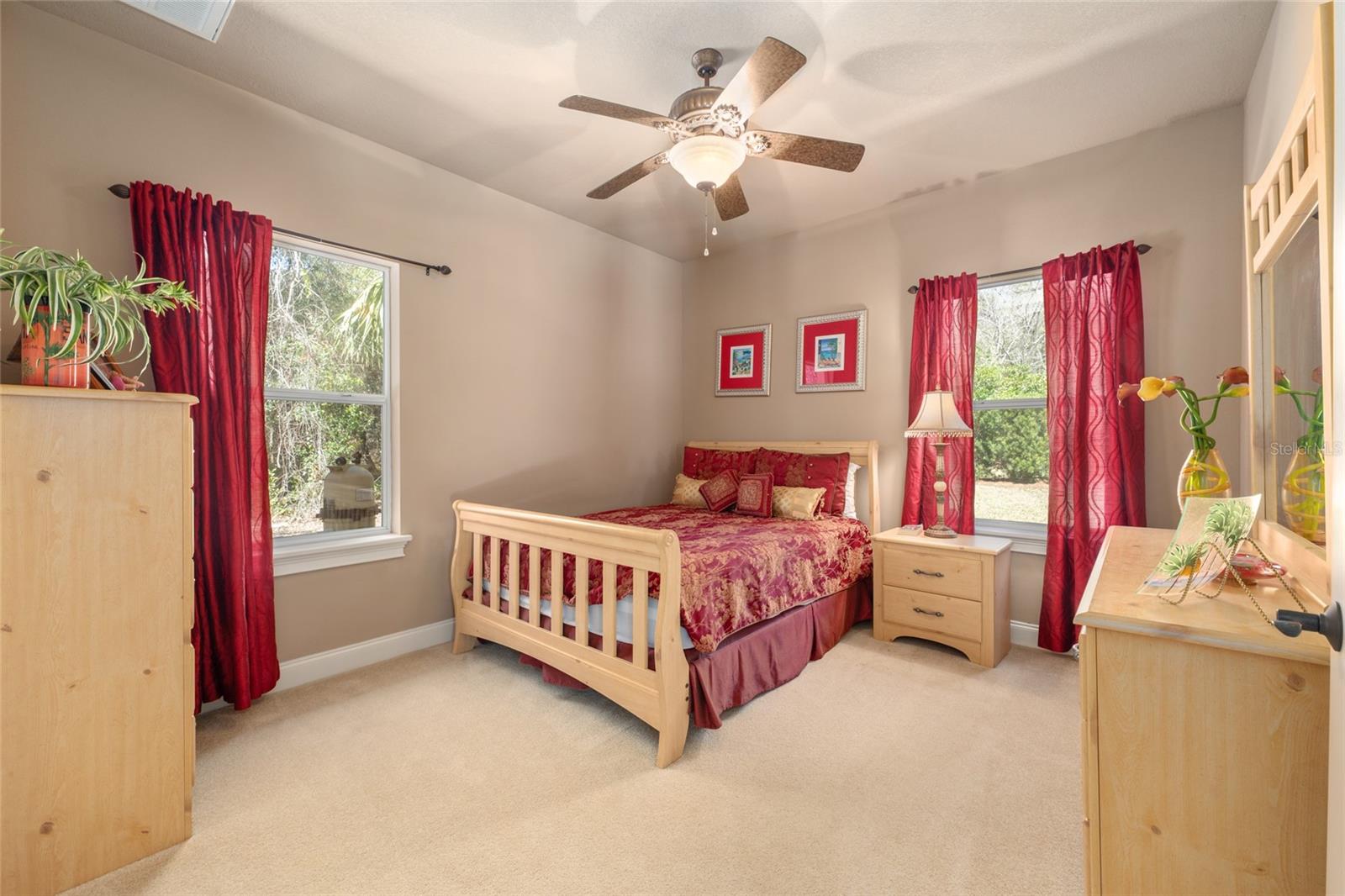 Image 66 of 82 For 695 47th Loop