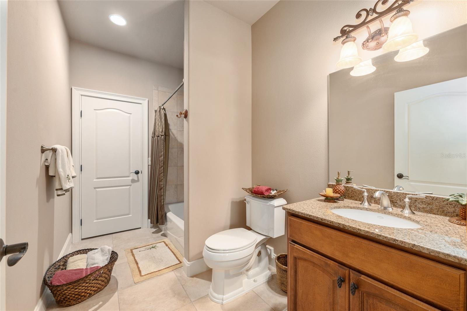 Image 68 of 82 For 695 47th Loop