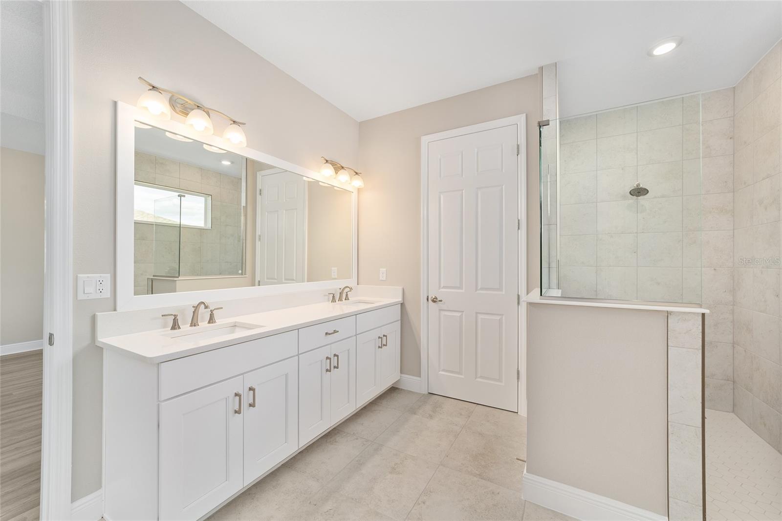 Image 27 of 44 For 10071 82nd Place Road