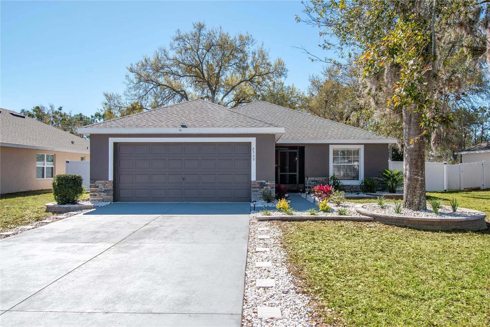 Details for 2309 Angel Fish Loop, LEESBURG, FL 34748