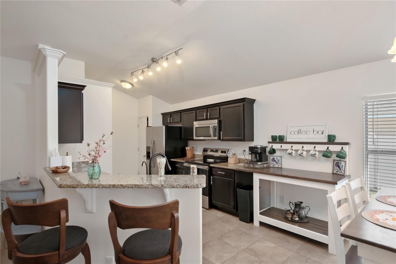 Image 11 of 42 For 2309 Angel Fish Loop