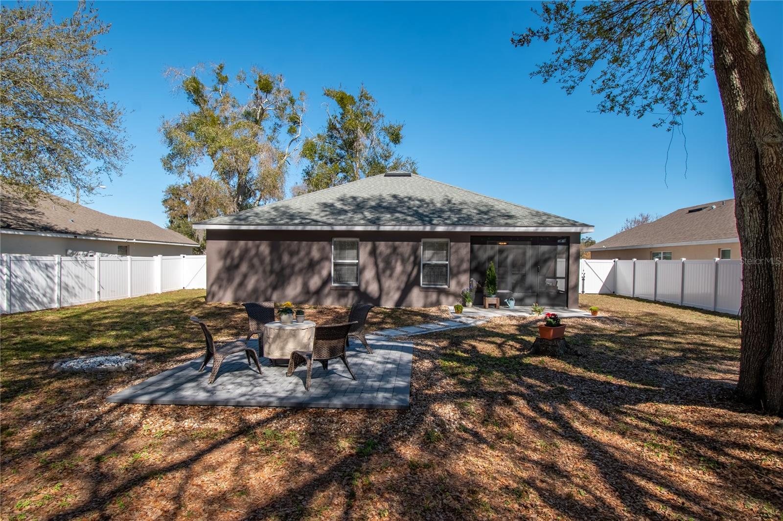 Image 29 of 42 For 2309 Angel Fish Loop