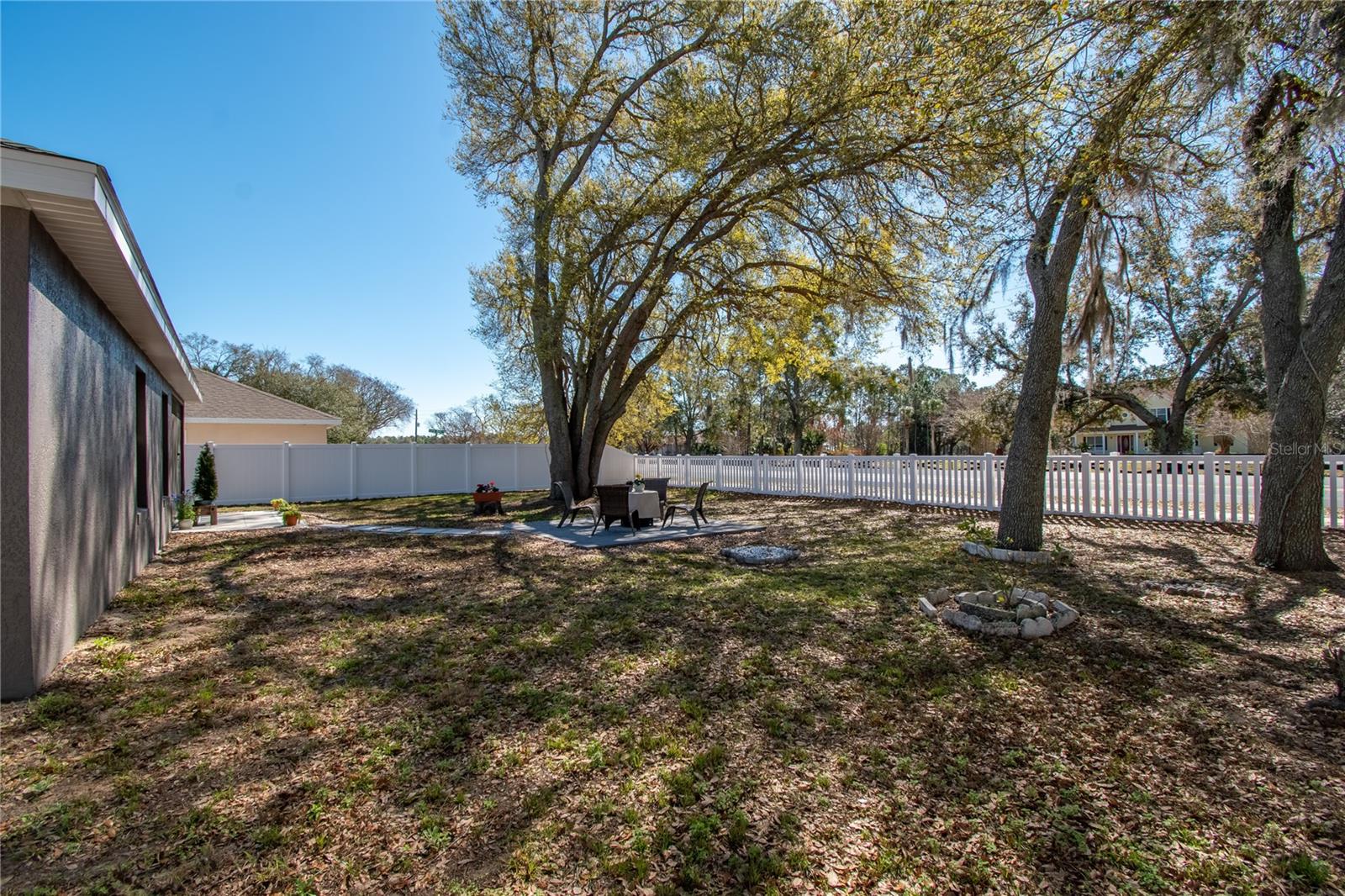 Image 33 of 42 For 2309 Angel Fish Loop