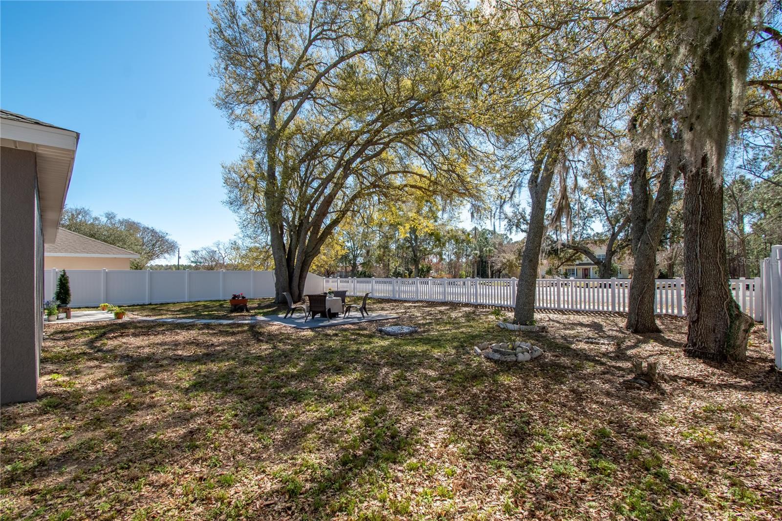 Image 34 of 42 For 2309 Angel Fish Loop