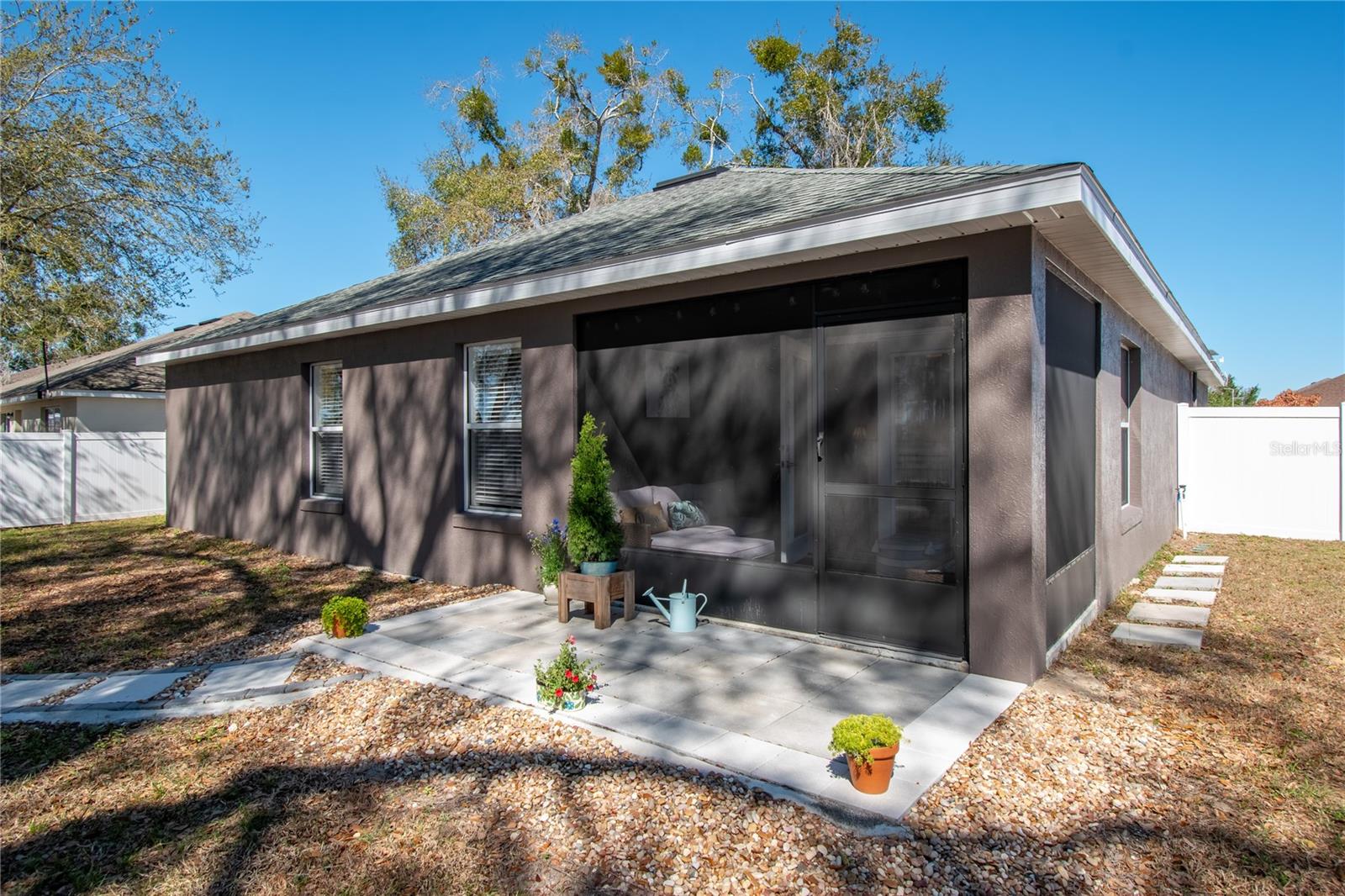 Image 36 of 42 For 2309 Angel Fish Loop