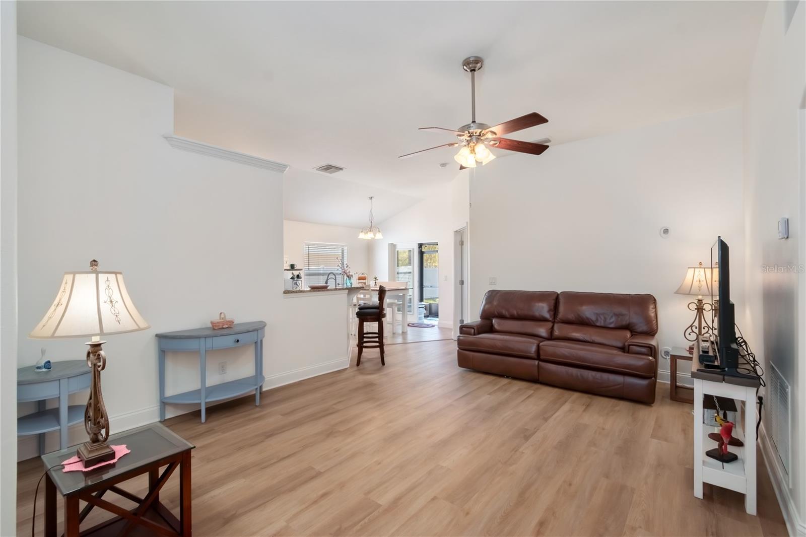 Image 4 of 42 For 2309 Angel Fish Loop