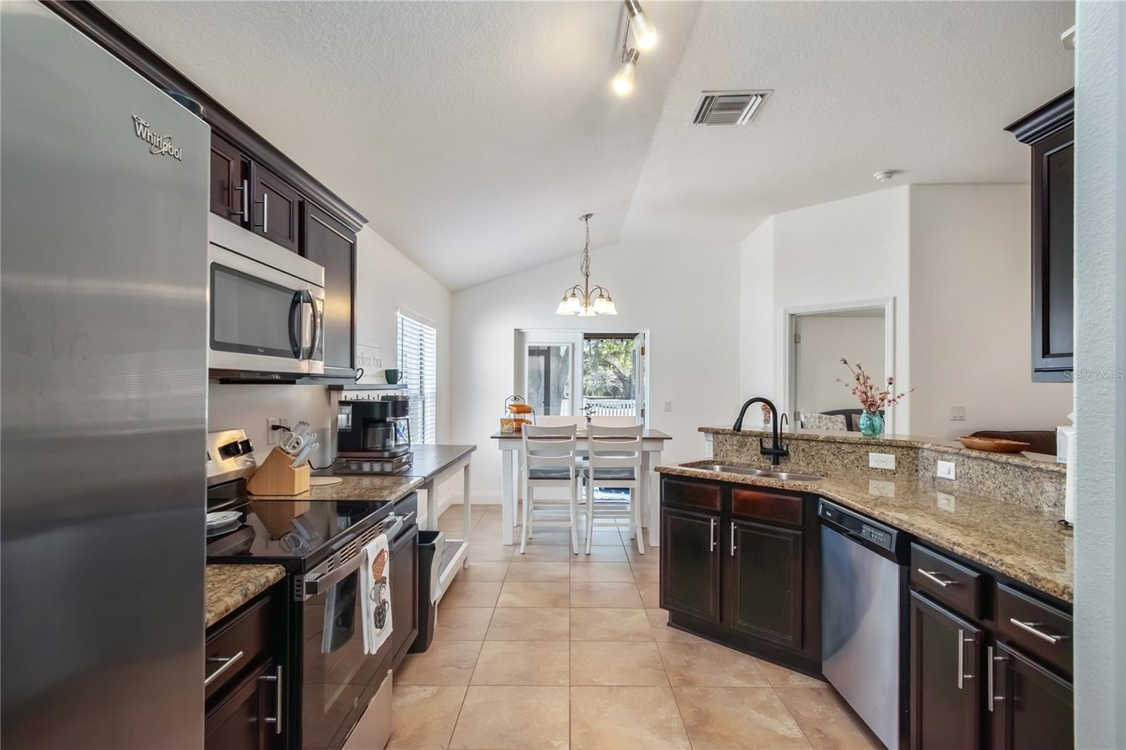 Image 7 of 42 For 2309 Angel Fish Loop