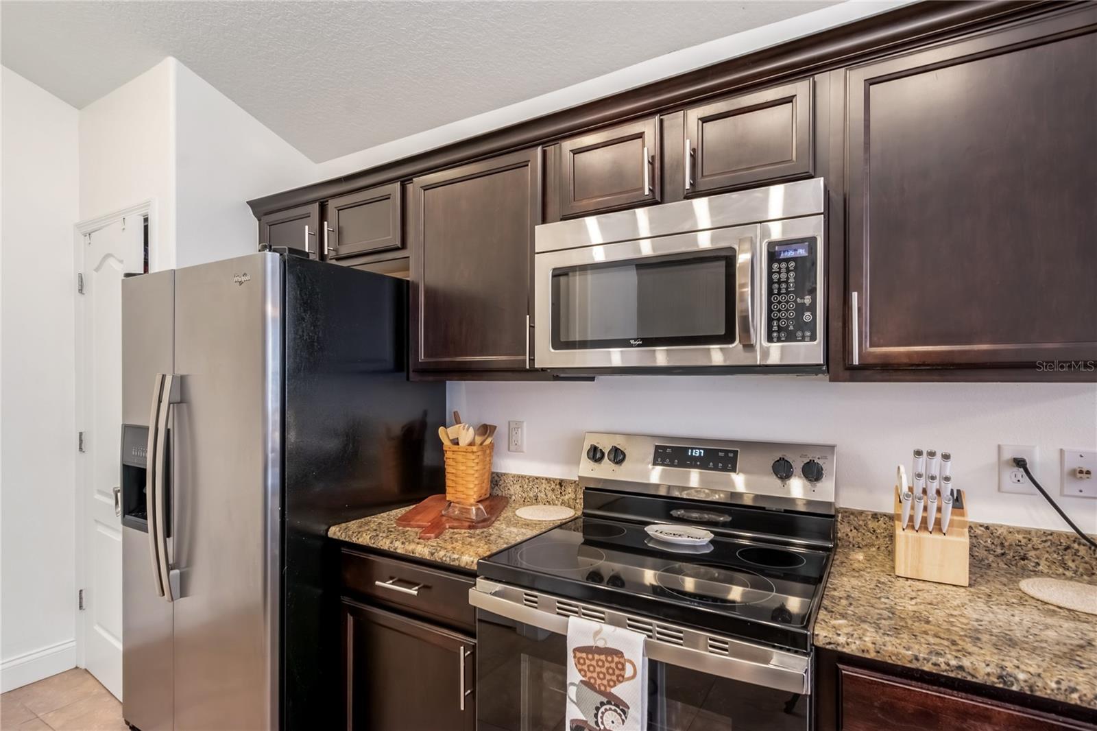 Image 9 of 42 For 2309 Angel Fish Loop